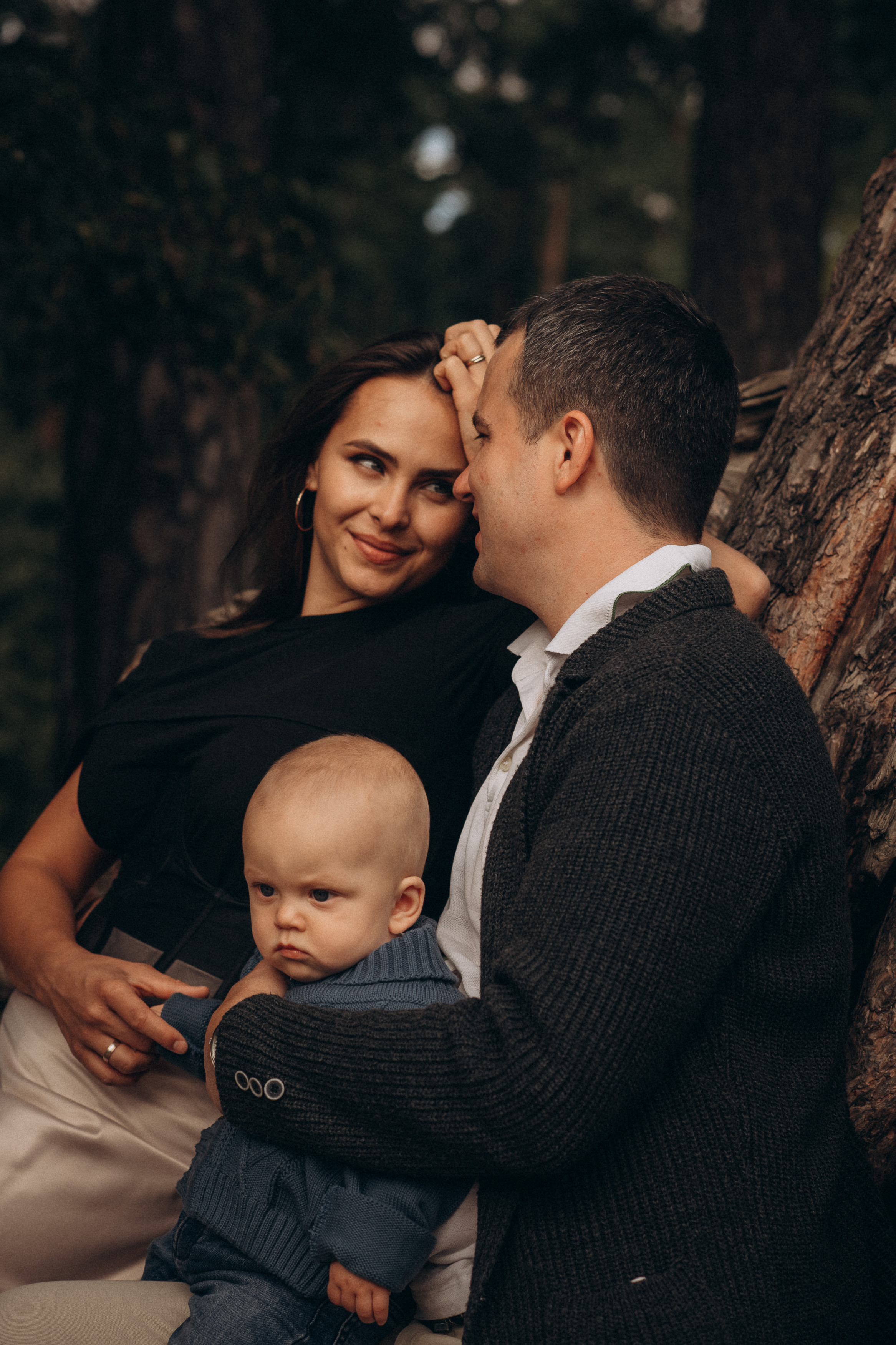 Family with baby photoshoot in the park. Wedding & Family photographer in County Donegal and Dublin, Ireland