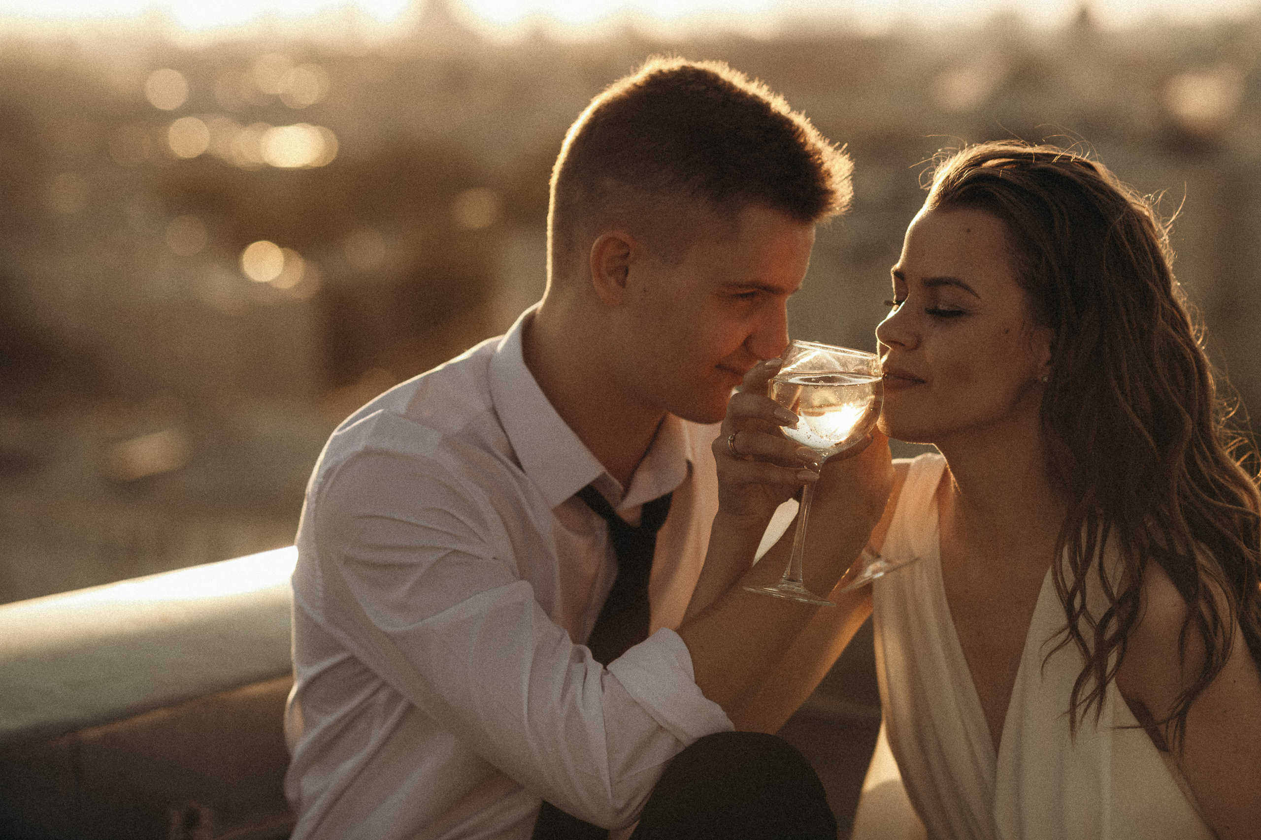 Elopement photography in the city on the roof. Wedding & Family photographer in County Donegal and Dublin, Ireland