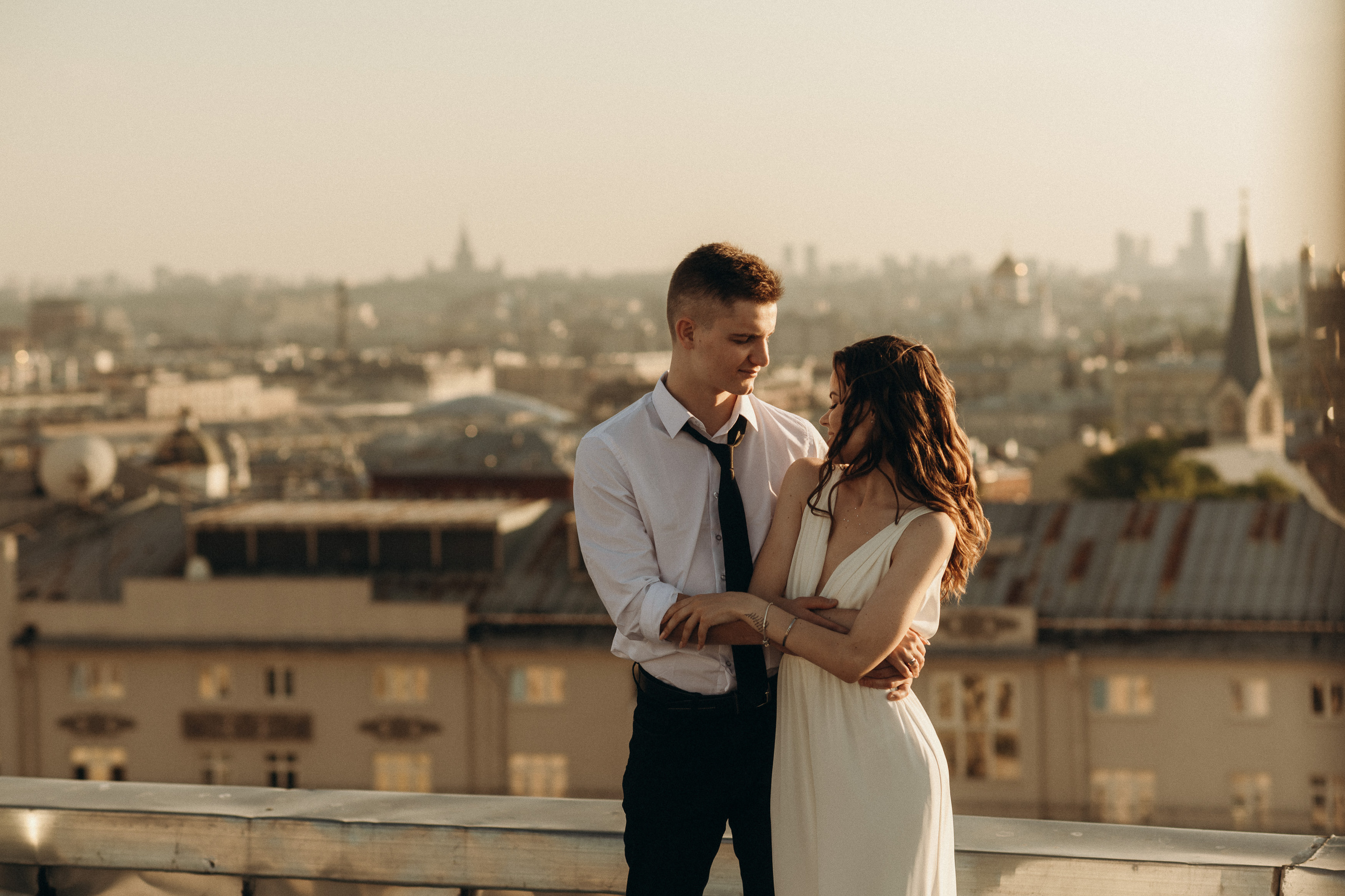Elopement photography in the city on the roof. Wedding & Family photographer in County Donegal and Dublin, Ireland