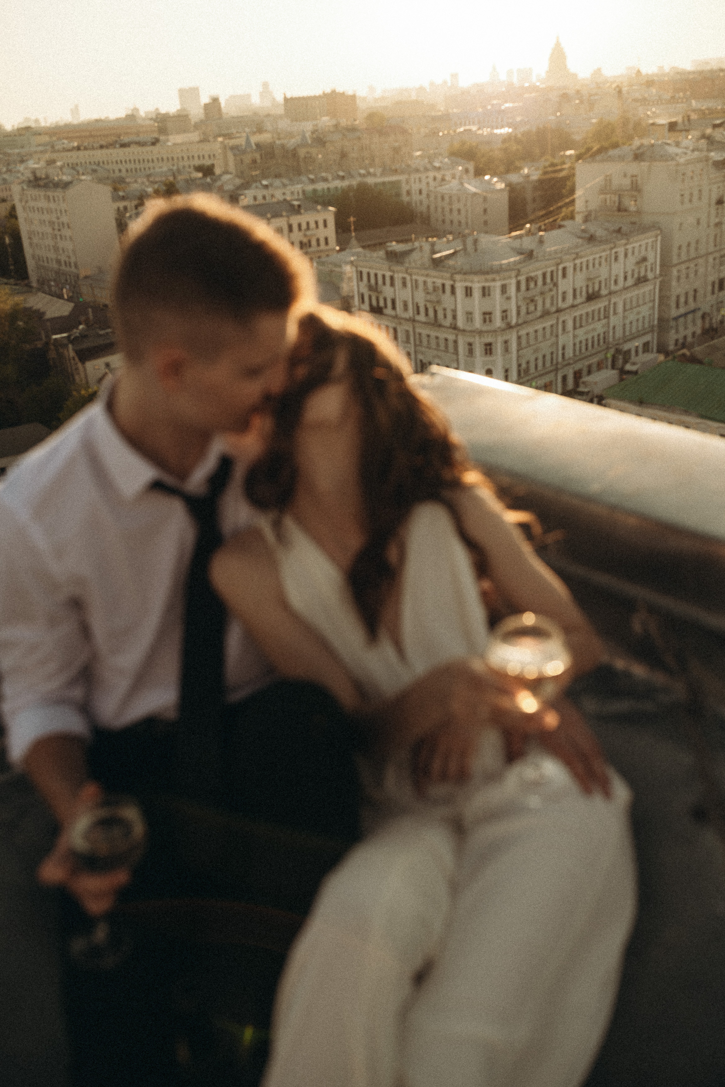 Elopement photography in the city on the roof. Wedding & Family photographer in County Donegal and Dublin, Ireland
