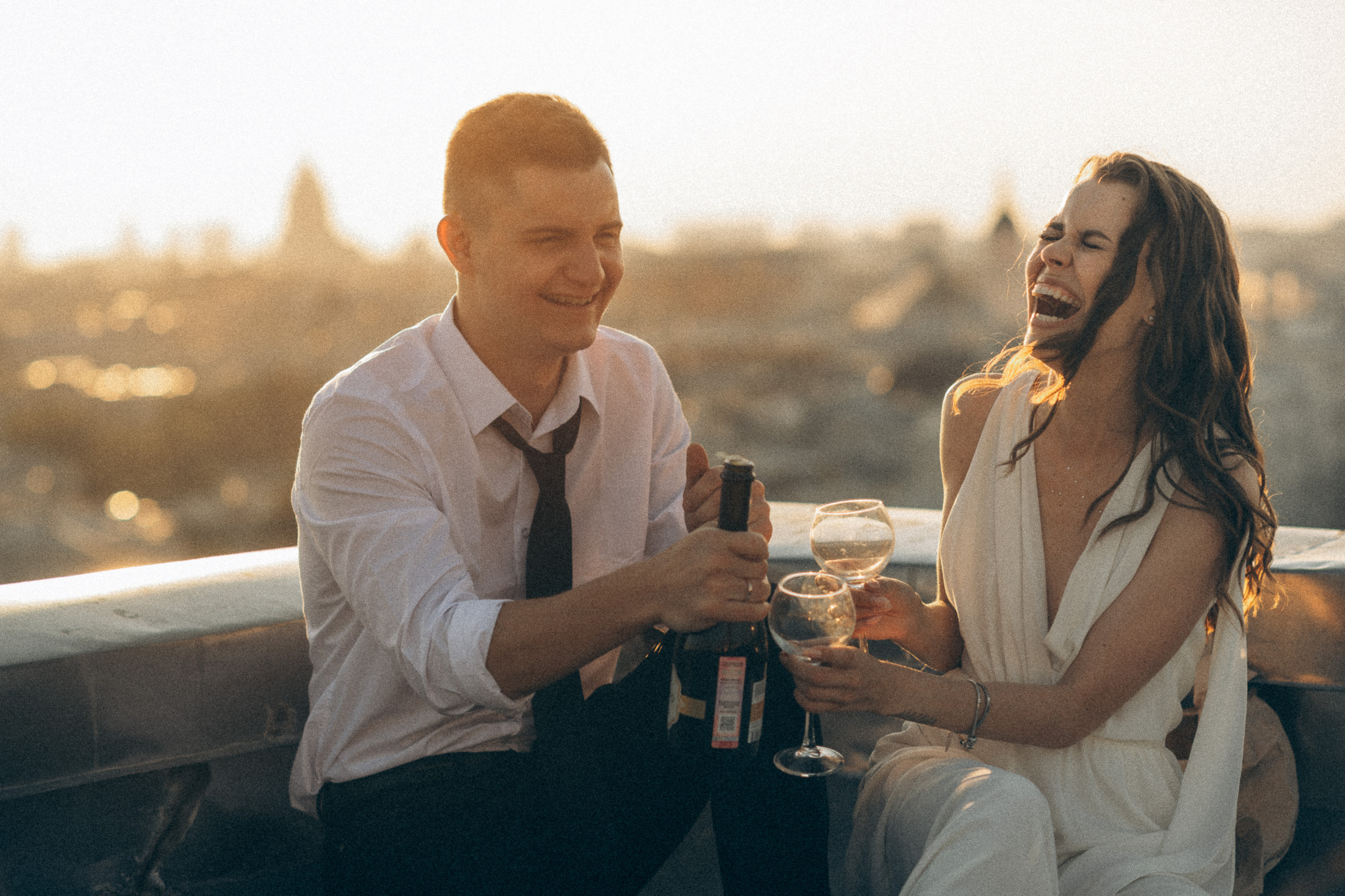 Elopement photography in the city on the roof. Wedding & Family photographer in County Donegal and Dublin, Ireland
