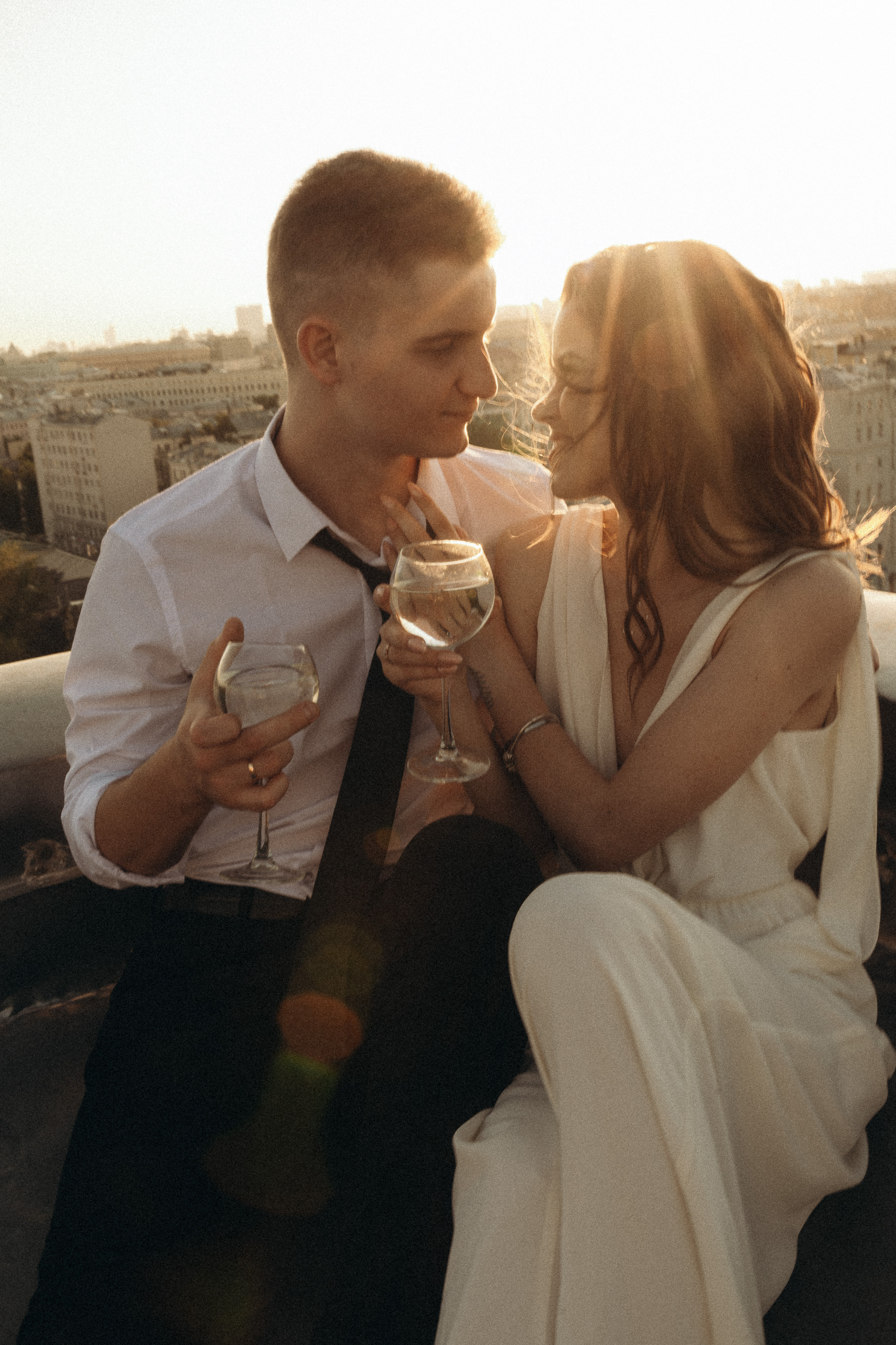 Elopement photography in the city on the roof. Wedding & Family photographer in County Donegal and Dublin, Ireland