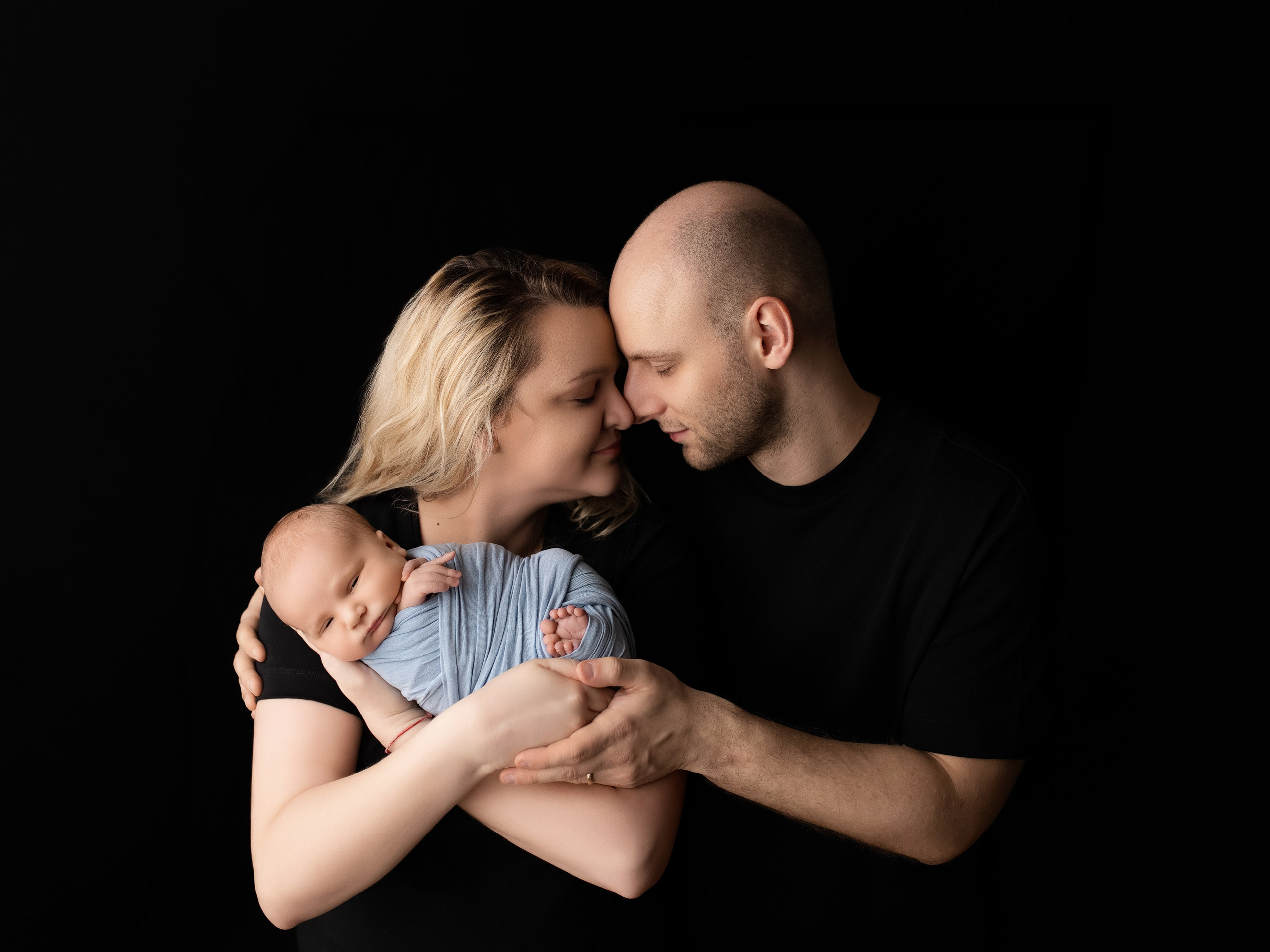 Esu Aleksandra naujagimių ir kudikių fotografė iš Vilniaus