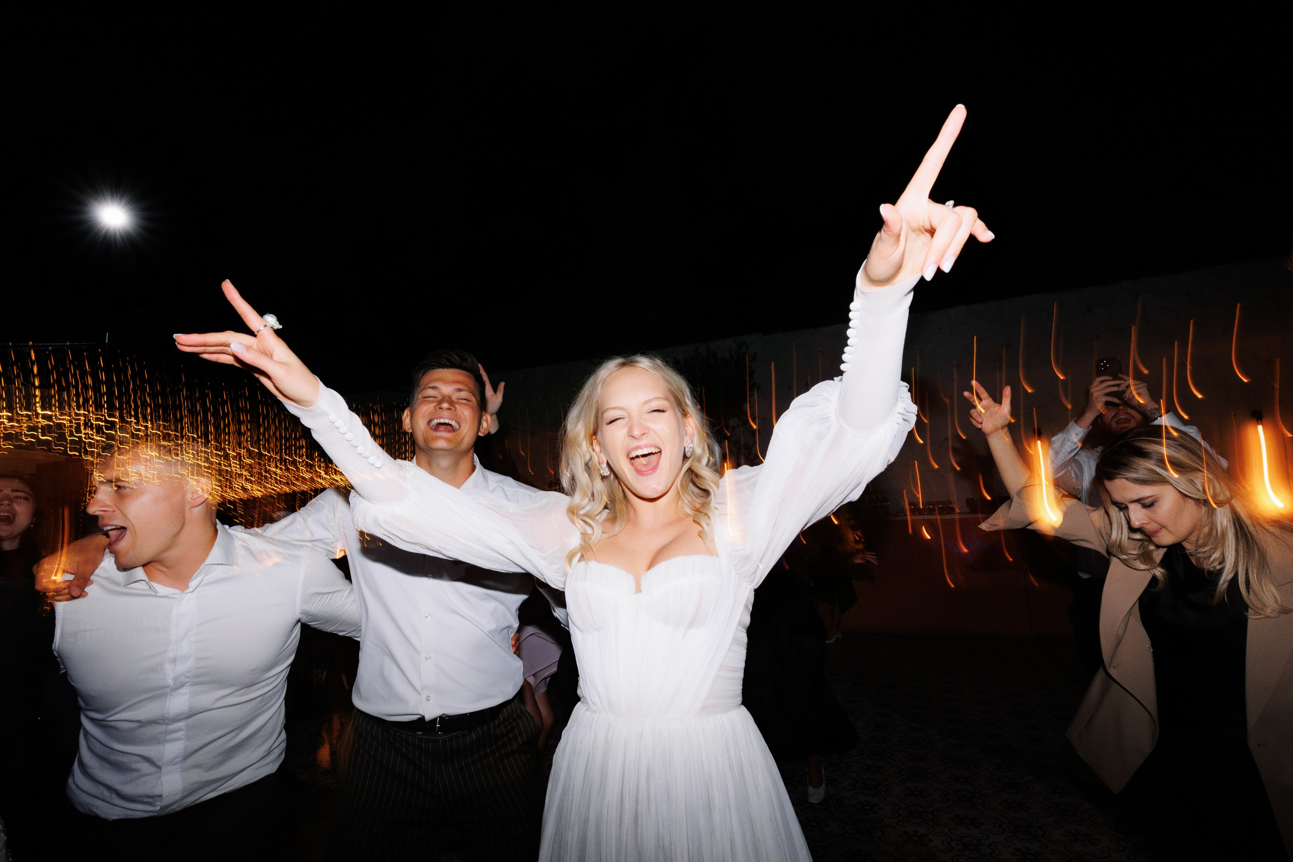 Dragoste povestită de noi. Servicii Foto Video în Chișinău și Europa ID-Brothers