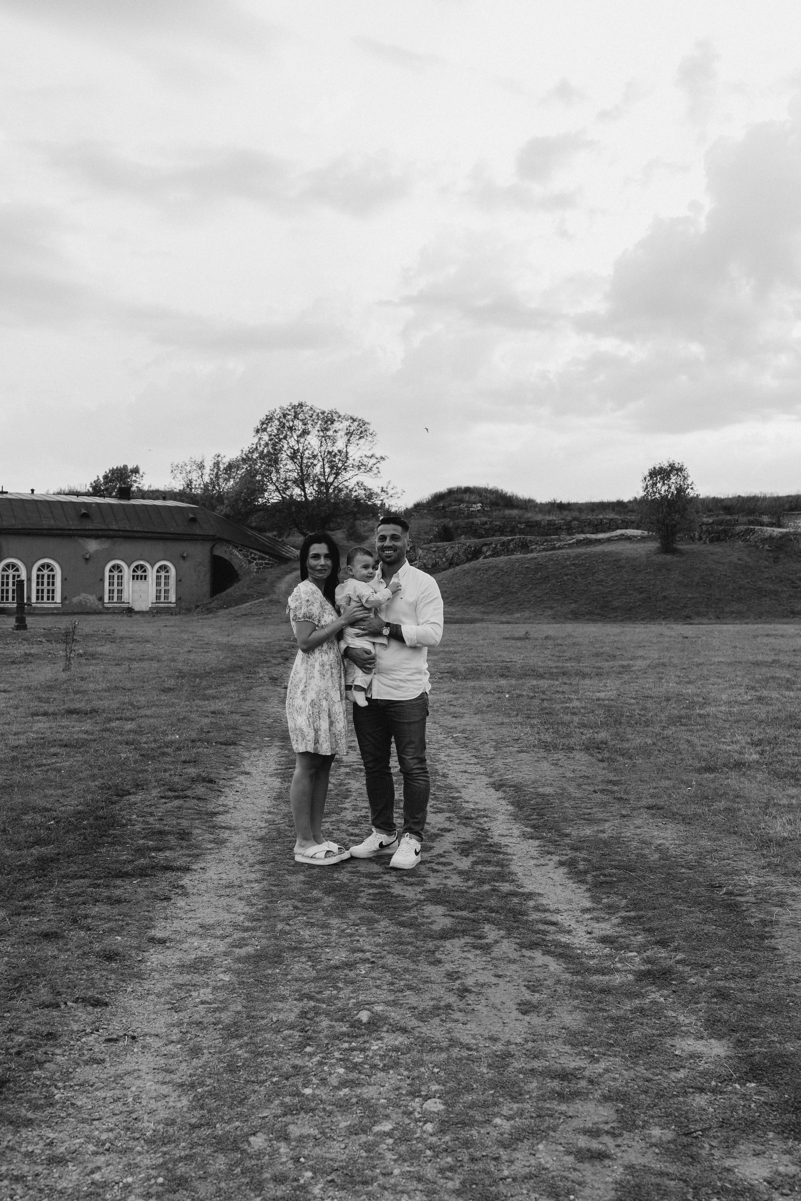 Summer. Wedding and potrait photographer in Helsinki Vickan O