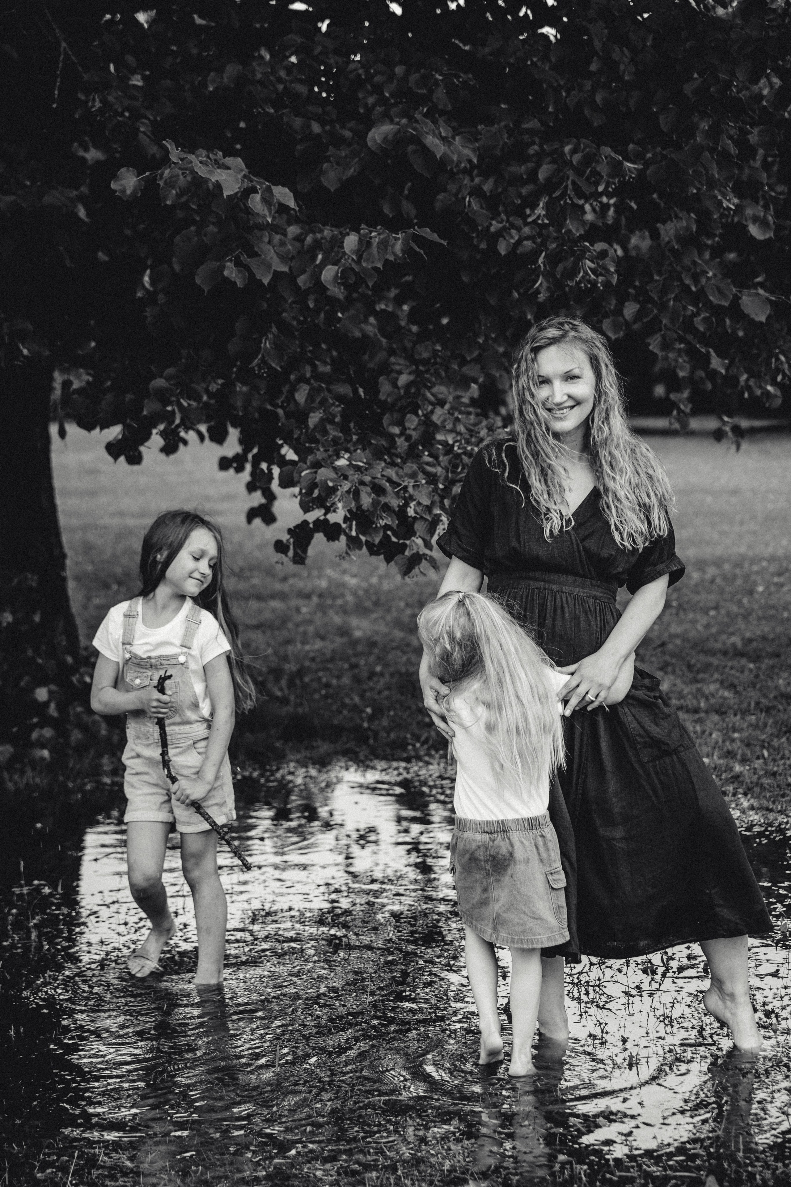 Happy rain. Sandra Garanca Portrait and event photographer