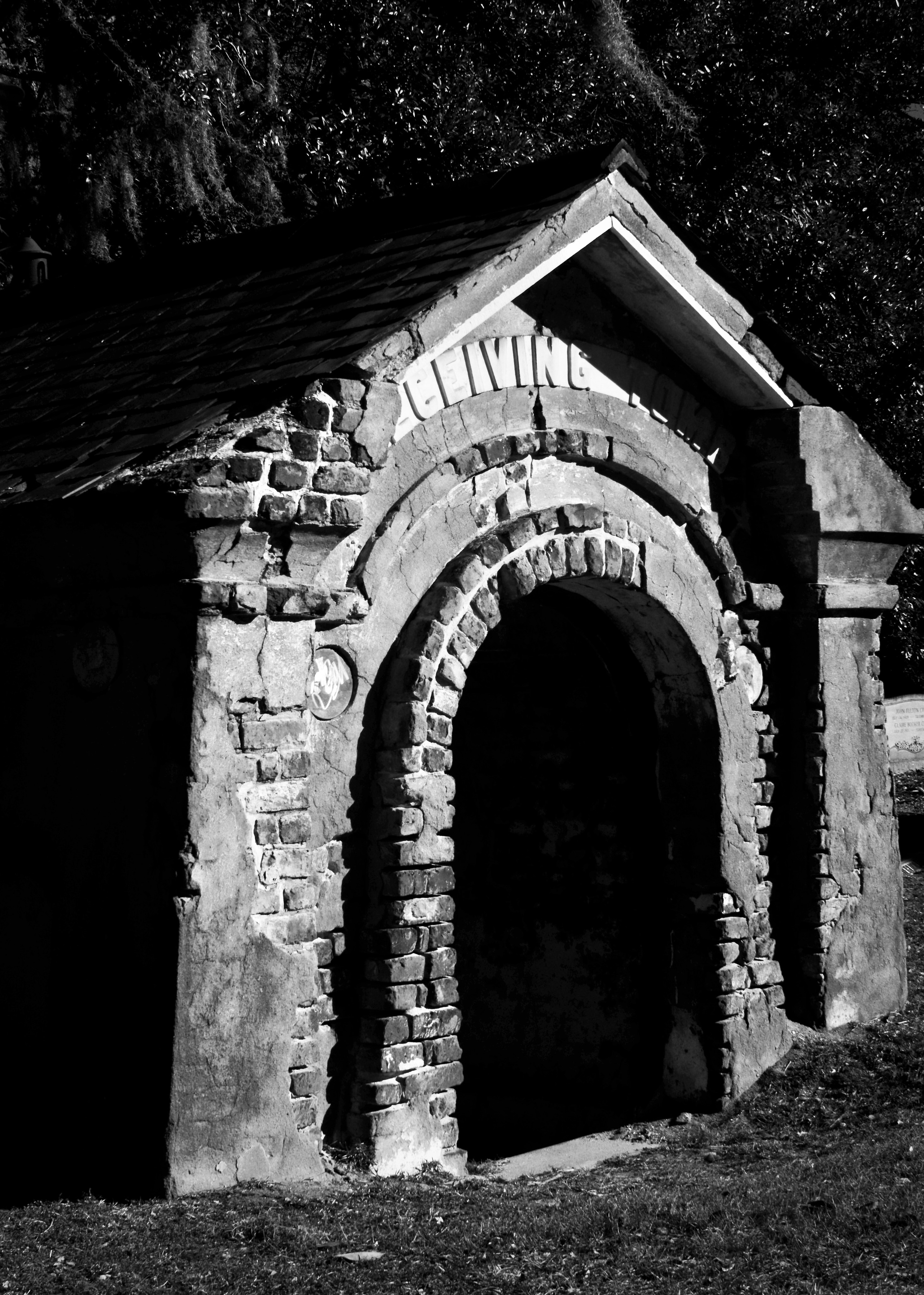 Monochrome. Sonny Photos