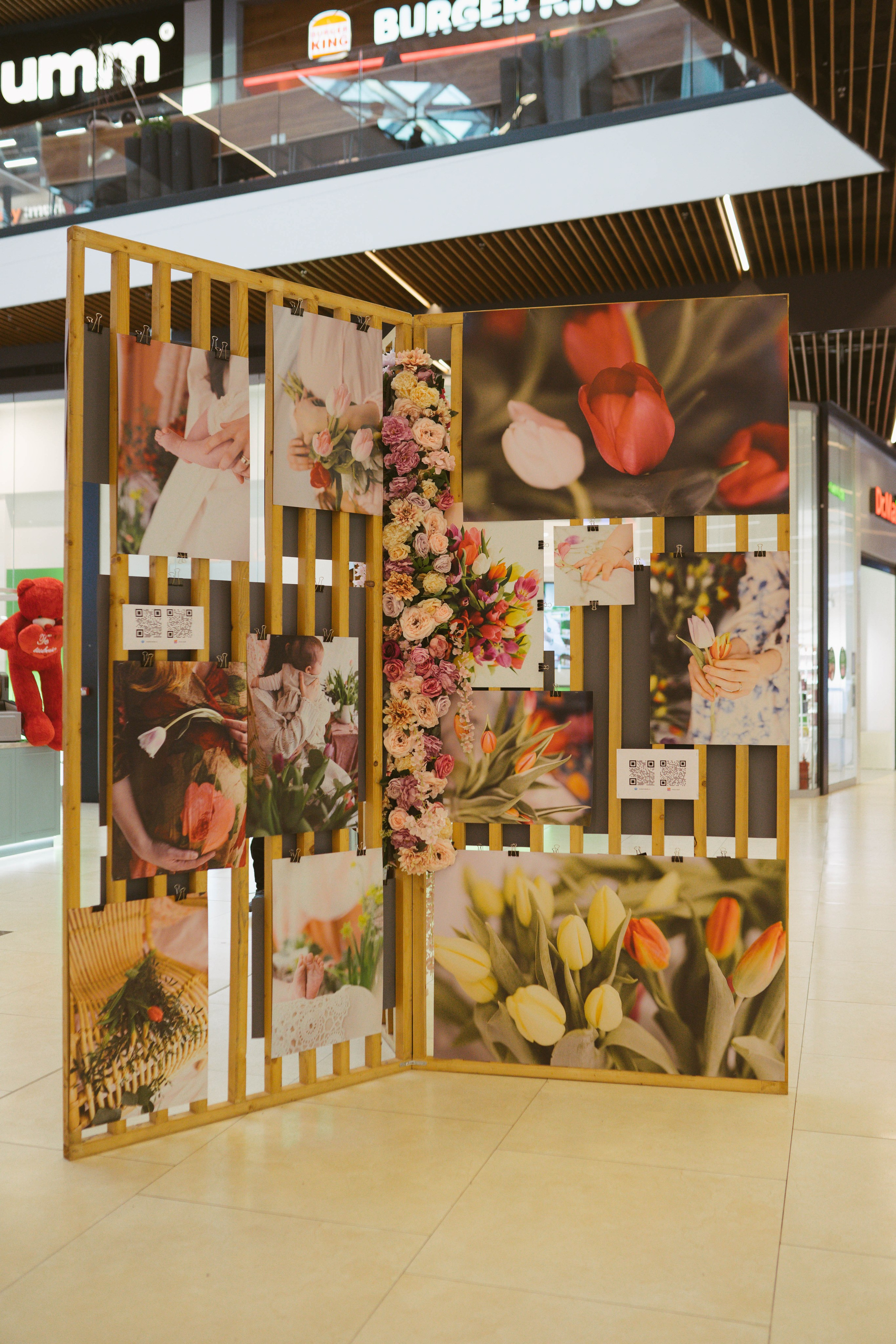 Expozitie Fotografie AFI BRASOVA fi Primăvară: Manifest Vizual despre Viață | Mădălina Beda. Madalina Beda- Artist vizual, fotograf, doula la nastere, consultant babywearing Brasov si in toata tara