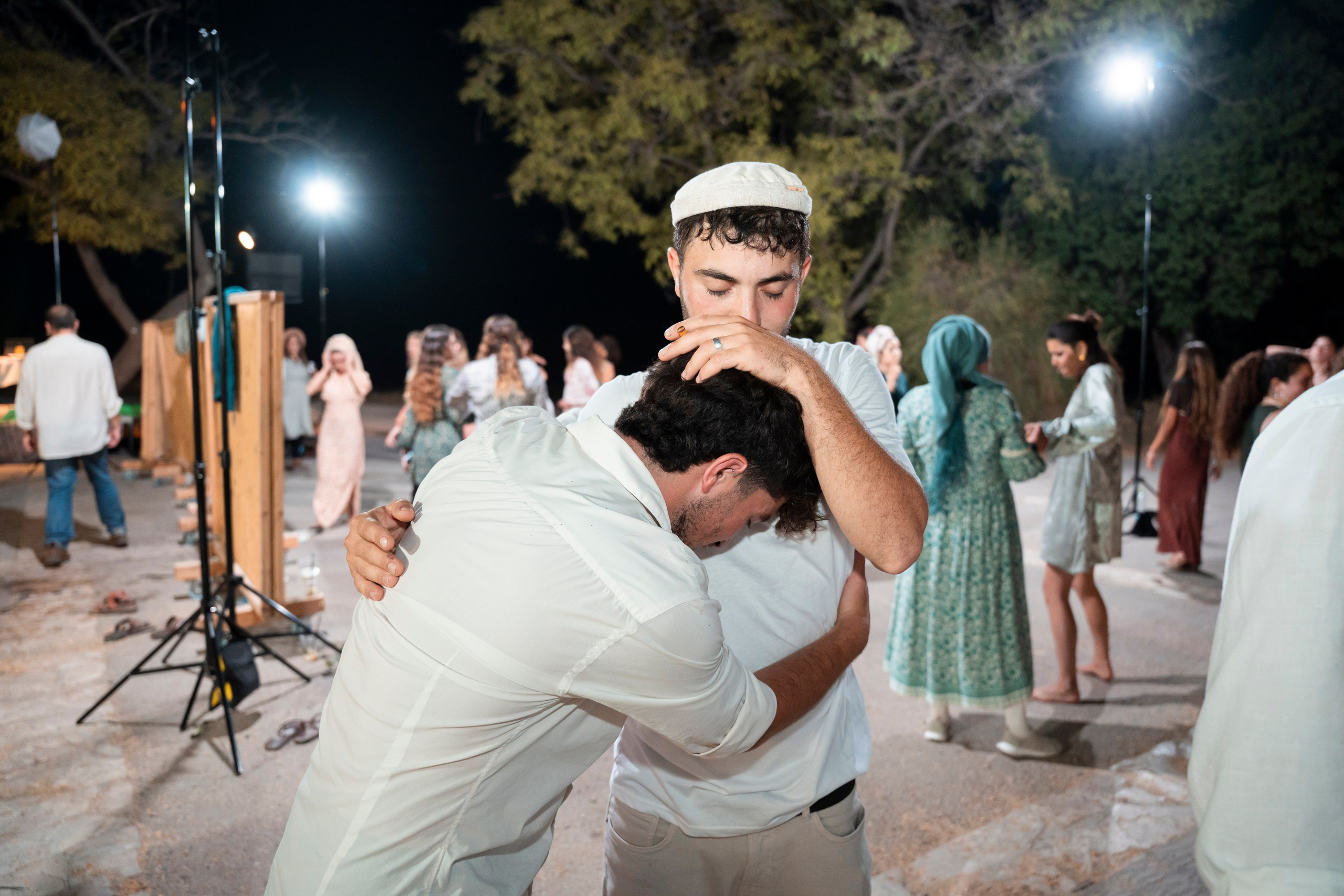 עדן ושלהבת. יוסף מזרחי צילום חתונה, ברית וזוגיות. צלם מקצועי שאוהב להוציא אתכם הכי יפים ברגעים הכי מרגשים