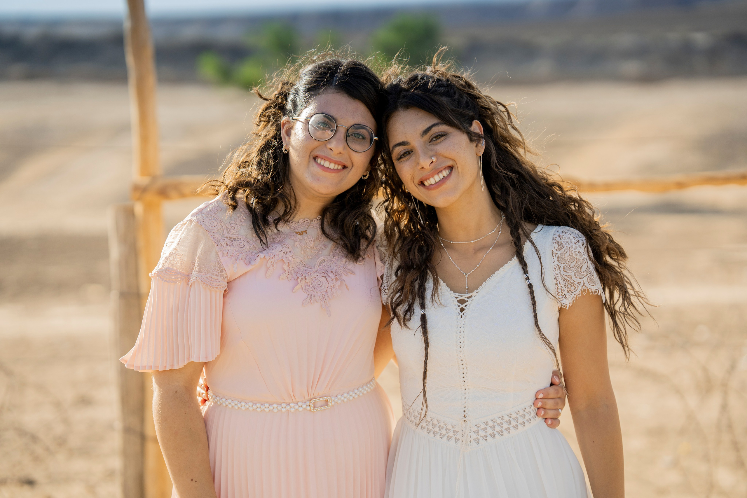 אביה ואחיה. יוסף מזרחי צילום חתונה, ברית וזוגיות. צלם מקצועי שאוהב להוציא אתכם הכי יפים ברגעים הכי מרגשים