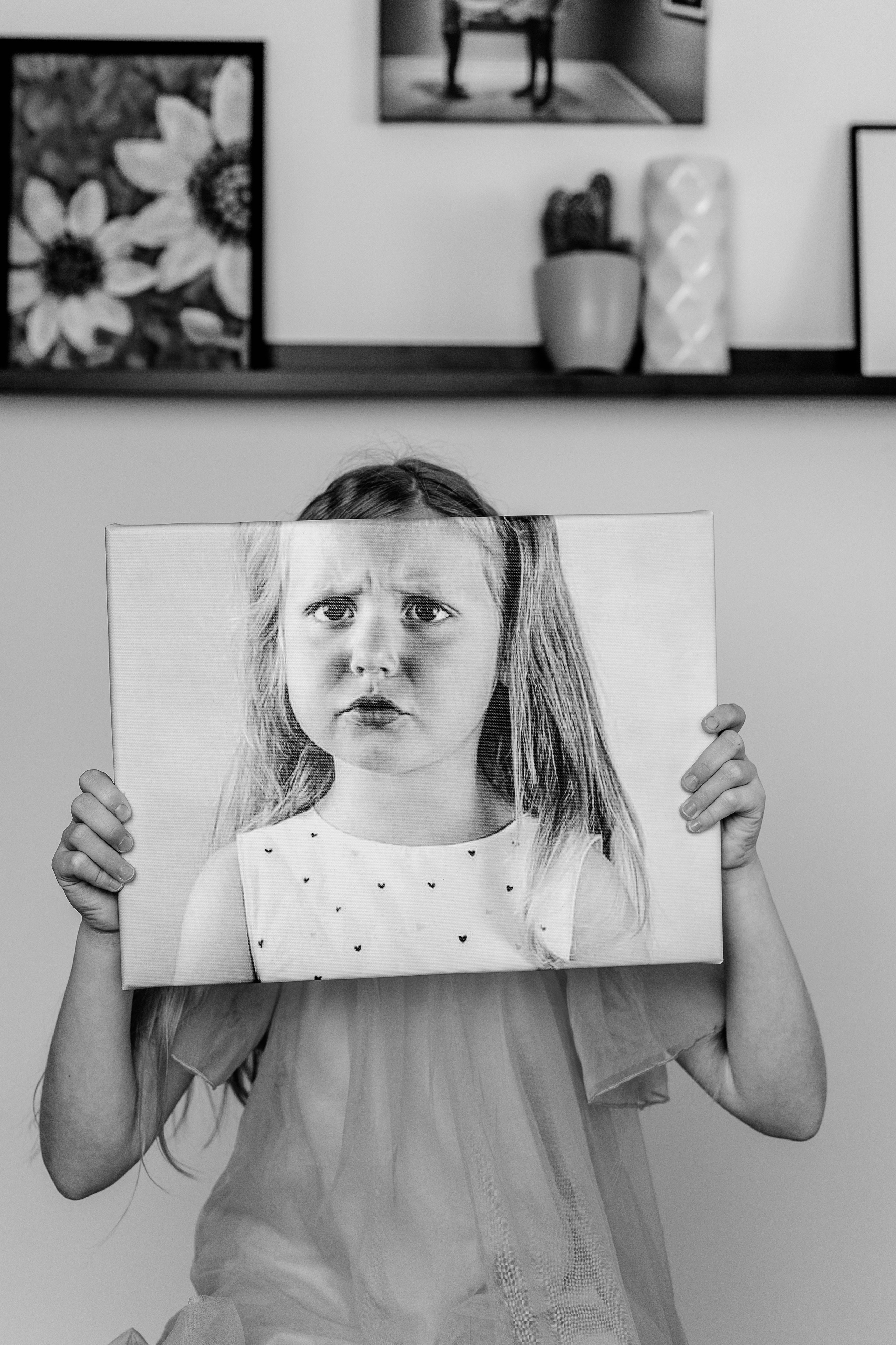 Family home shooting. Family, conceptual women portrait photograher in Geneva, Switzerland