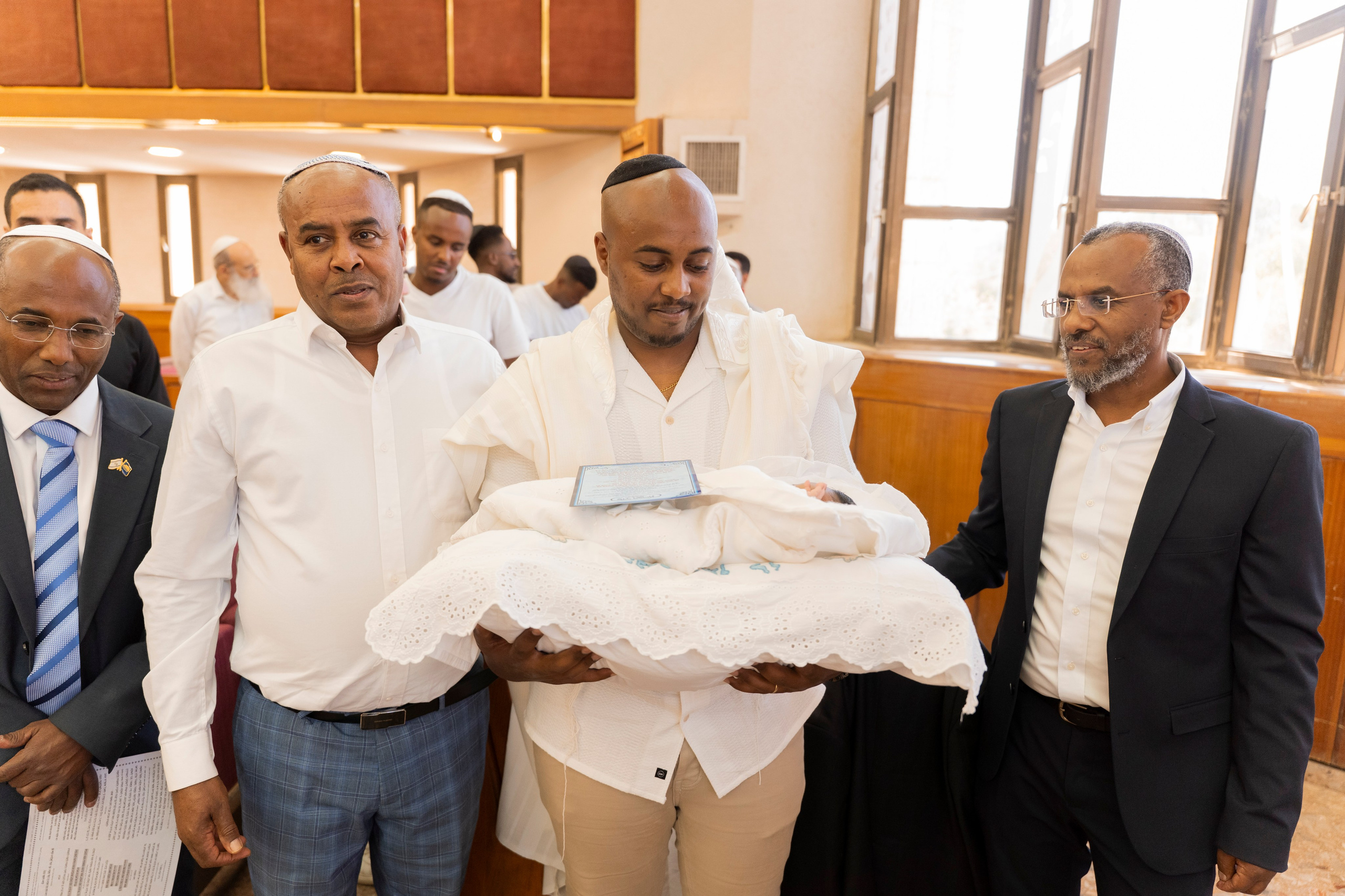 משפחת סלומון. יוסף מזרחי צילום חתונה, ברית וזוגיות. צלם מקצועי שאוהב להוציא אתכם הכי יפים ברגעים הכי מרגשים