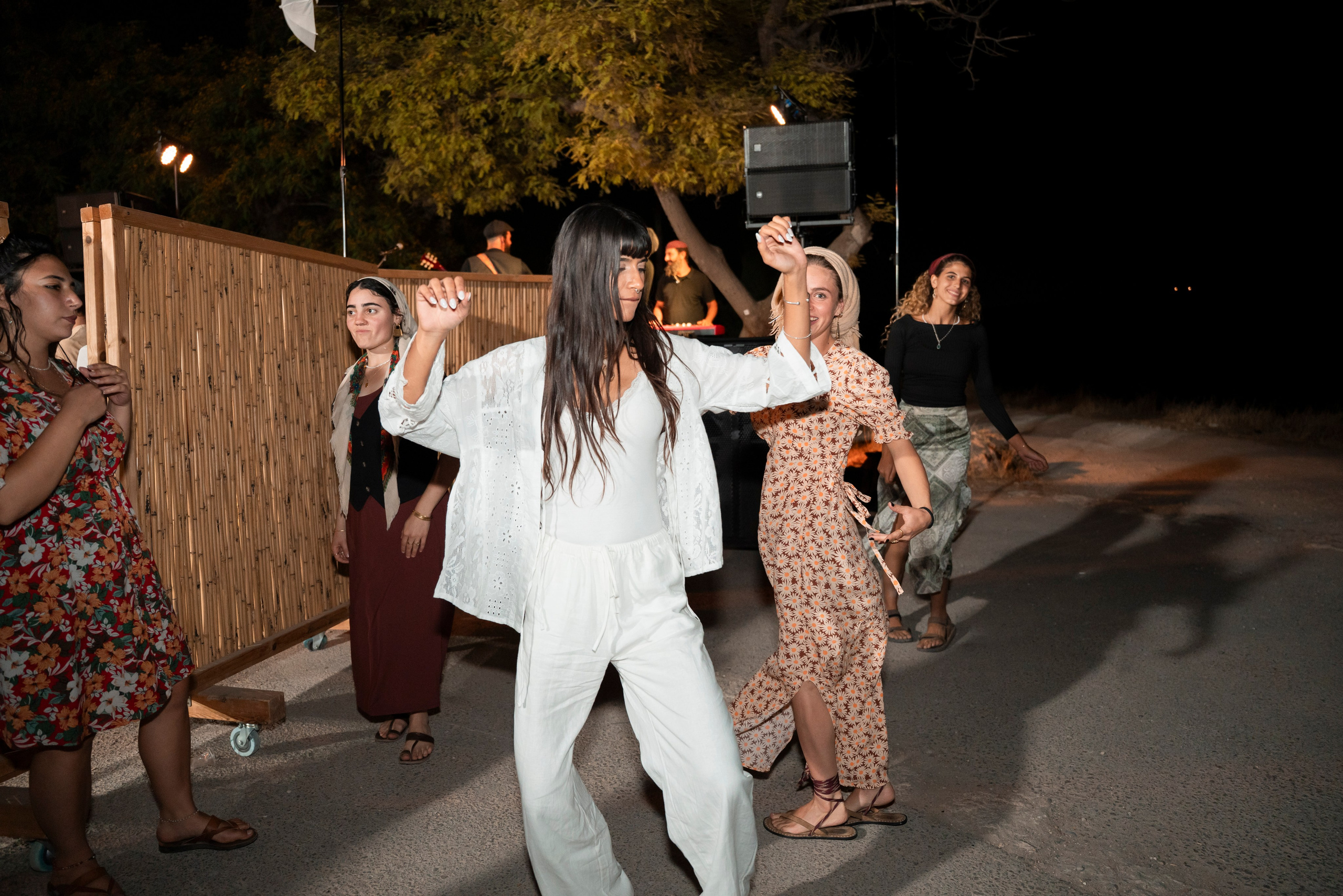 עדן ושלהבת. יוסף מזרחי צילום חתונה, ברית וזוגיות. צלם מקצועי שאוהב להוציא אתכם הכי יפים ברגעים הכי מרגשים