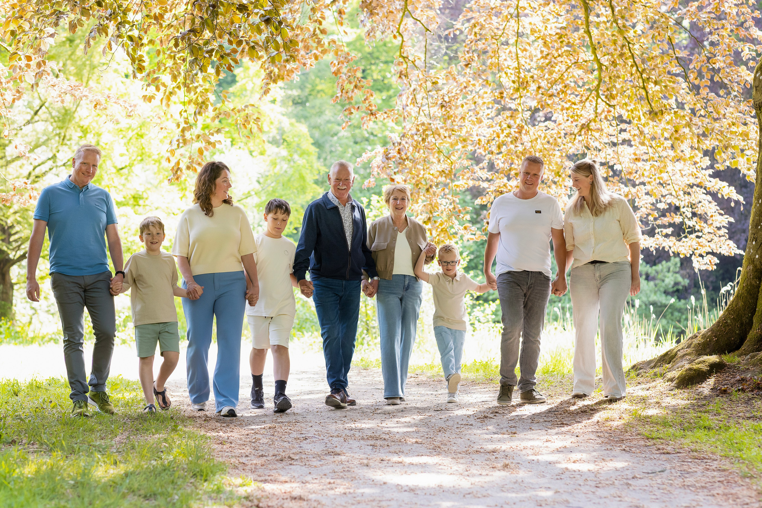 Fotoshoot Gezin – Spontane & Warme Gezinsfotografie. Familie en huwelijksfotograaf in Zwolle Overijssel