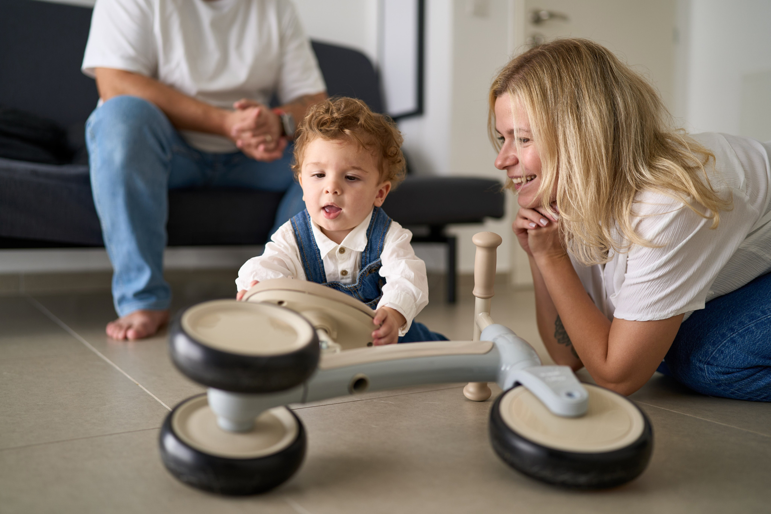 Gilad is 1 year old. צלם אלכס ברט בישראל