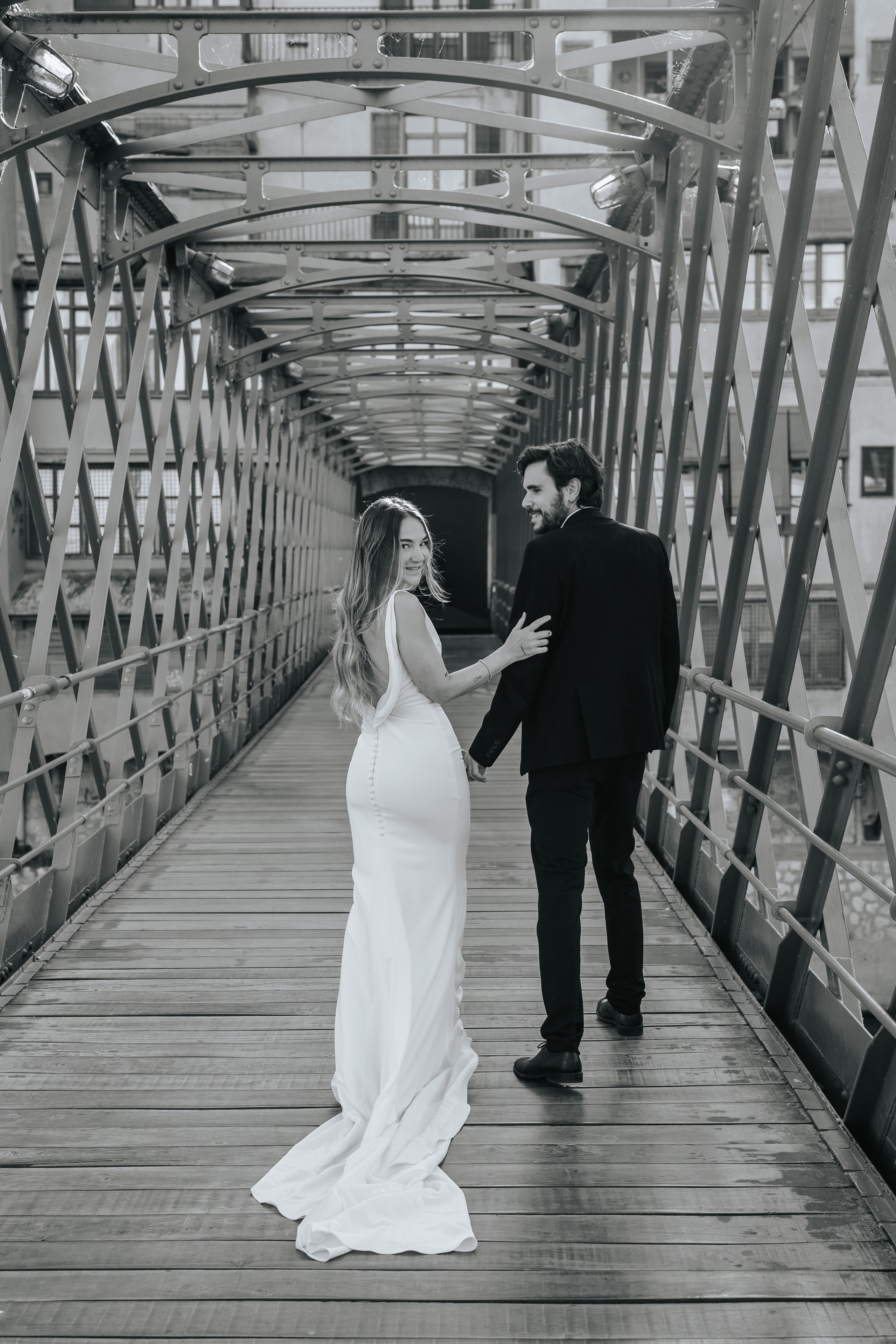 Barbara+Carlos, Girona, Love story. Wedding photographer in Catalonia