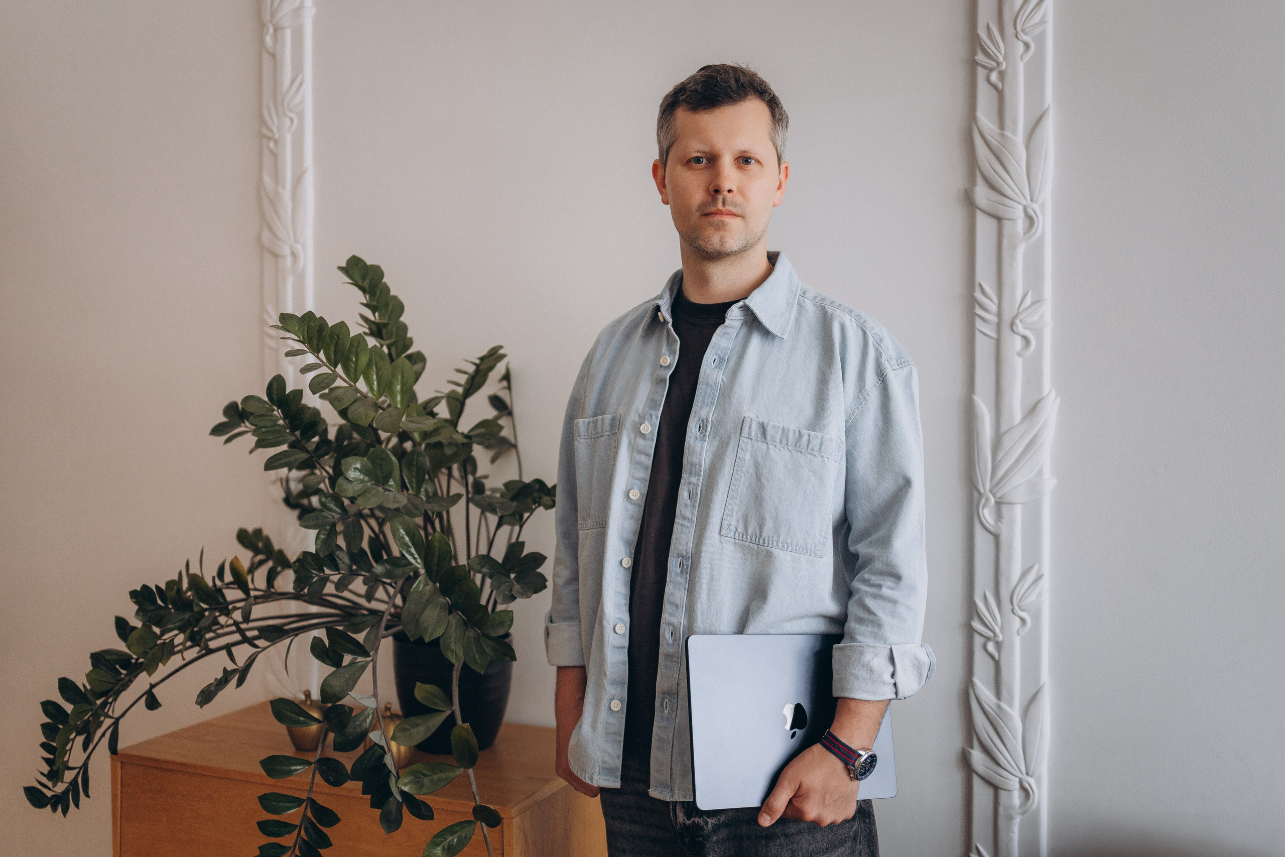 LAURAS ģimene. GALVENĀ