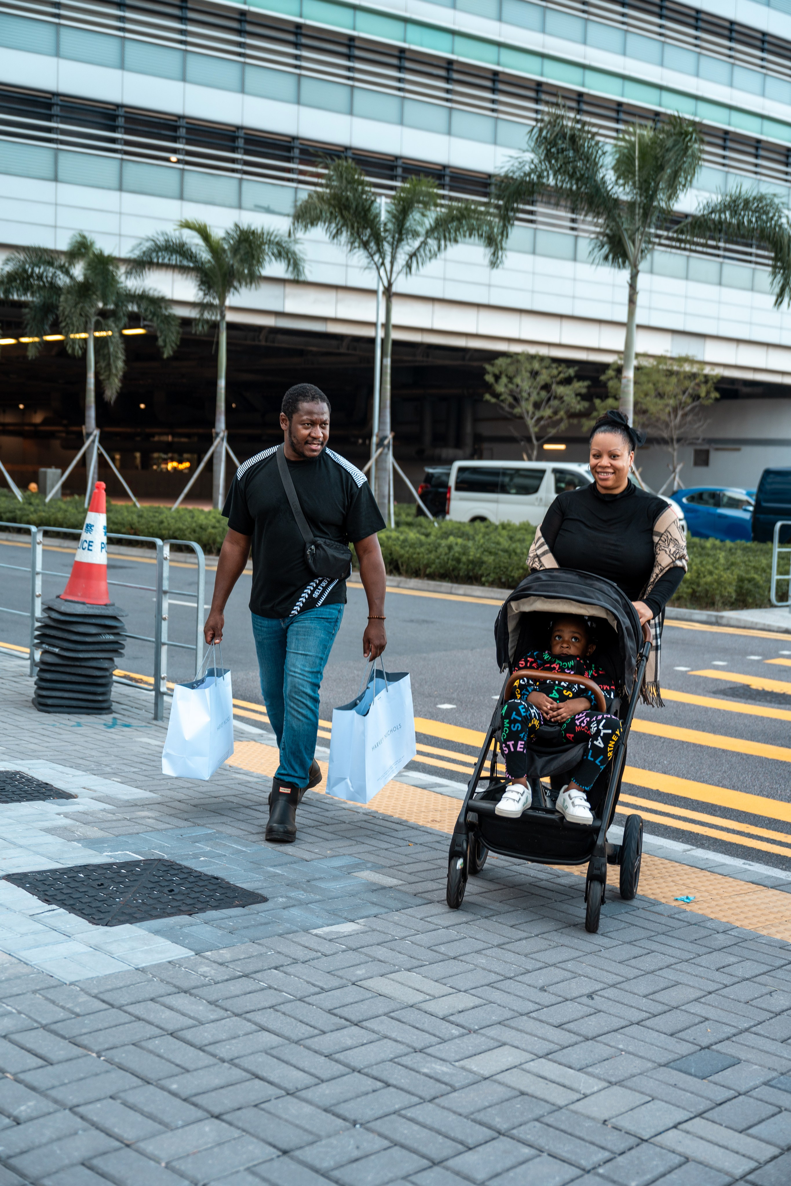 ELISA & BABA. PHOTOGRAPHER IN HONG KONG (WEDDING, FASHION, FAMILY, EVENTS)