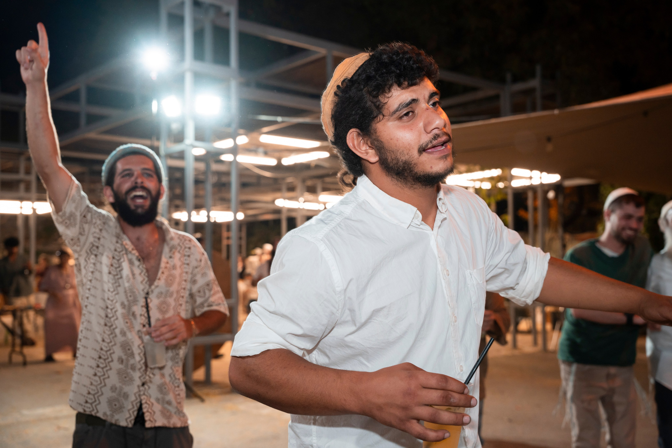 עדן ושלהבת. יוסף מזרחי צילום חתונה, ברית וזוגיות. צלם מקצועי שאוהב להוציא אתכם הכי יפים ברגעים הכי מרגשים