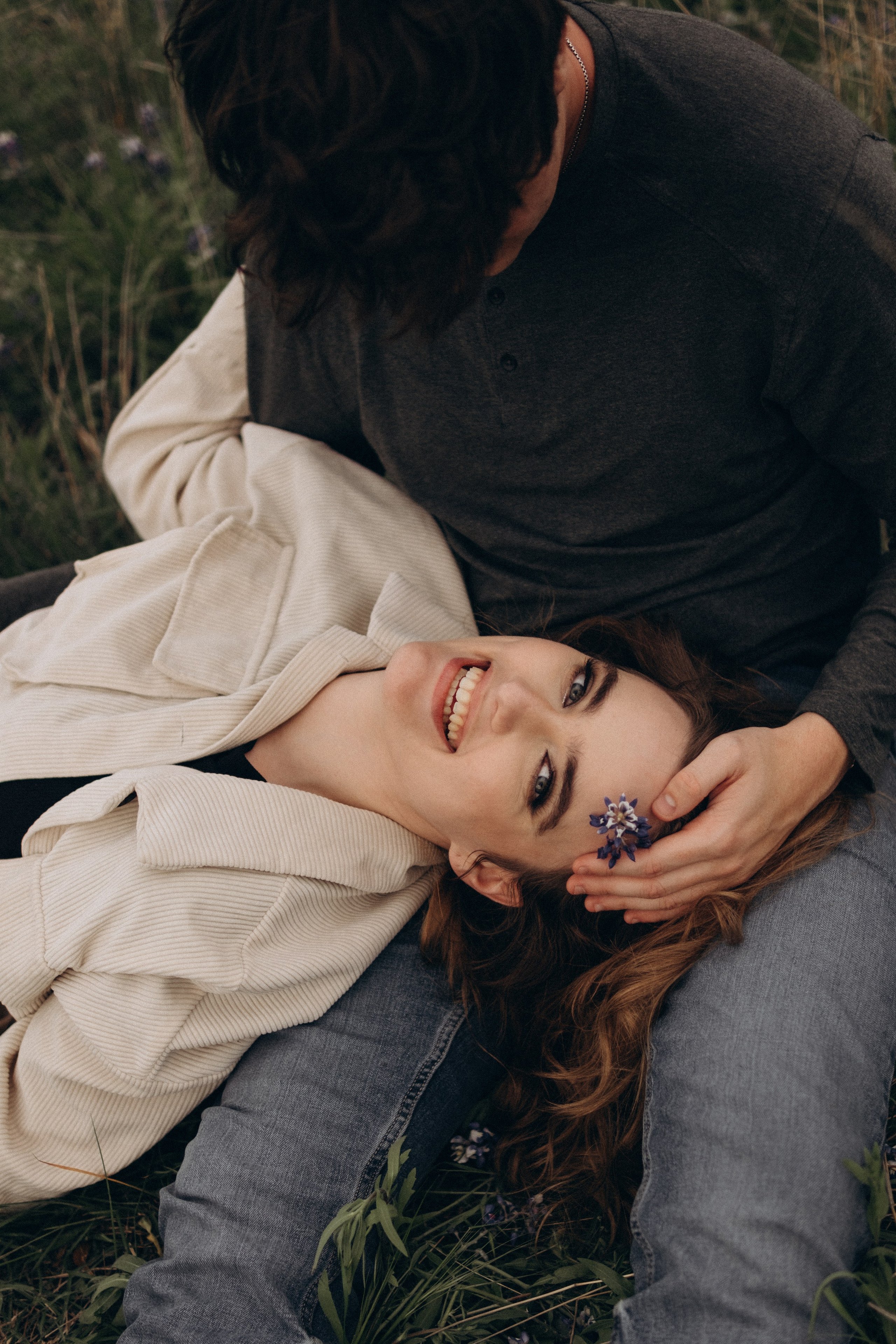 LOVE IN BLUEBONNETS. Lens Captures Life