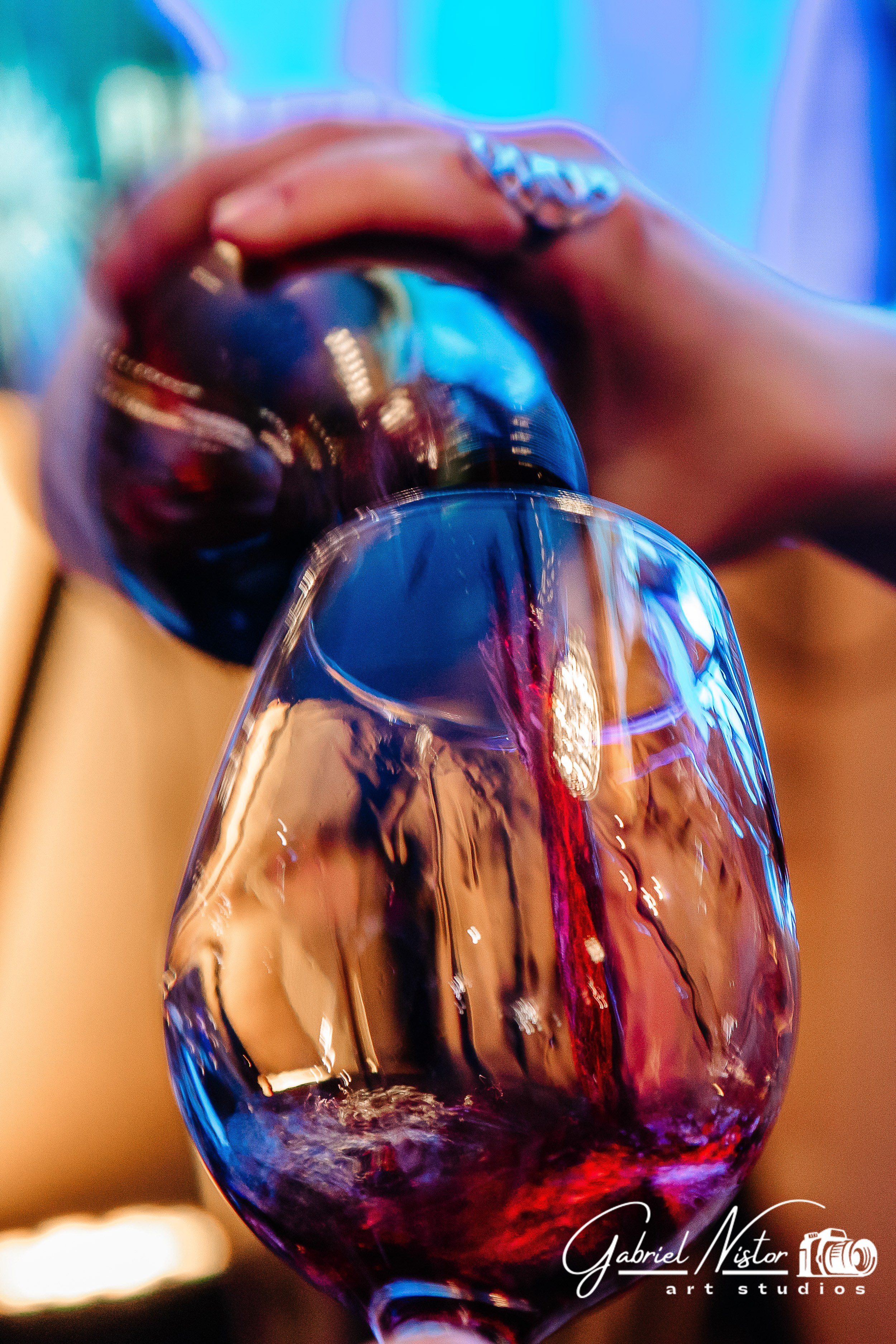 Pleiada Iasi - Wine & Friends. Gabriel Nistor Art-Studios — Photographer / Videographer Iasi