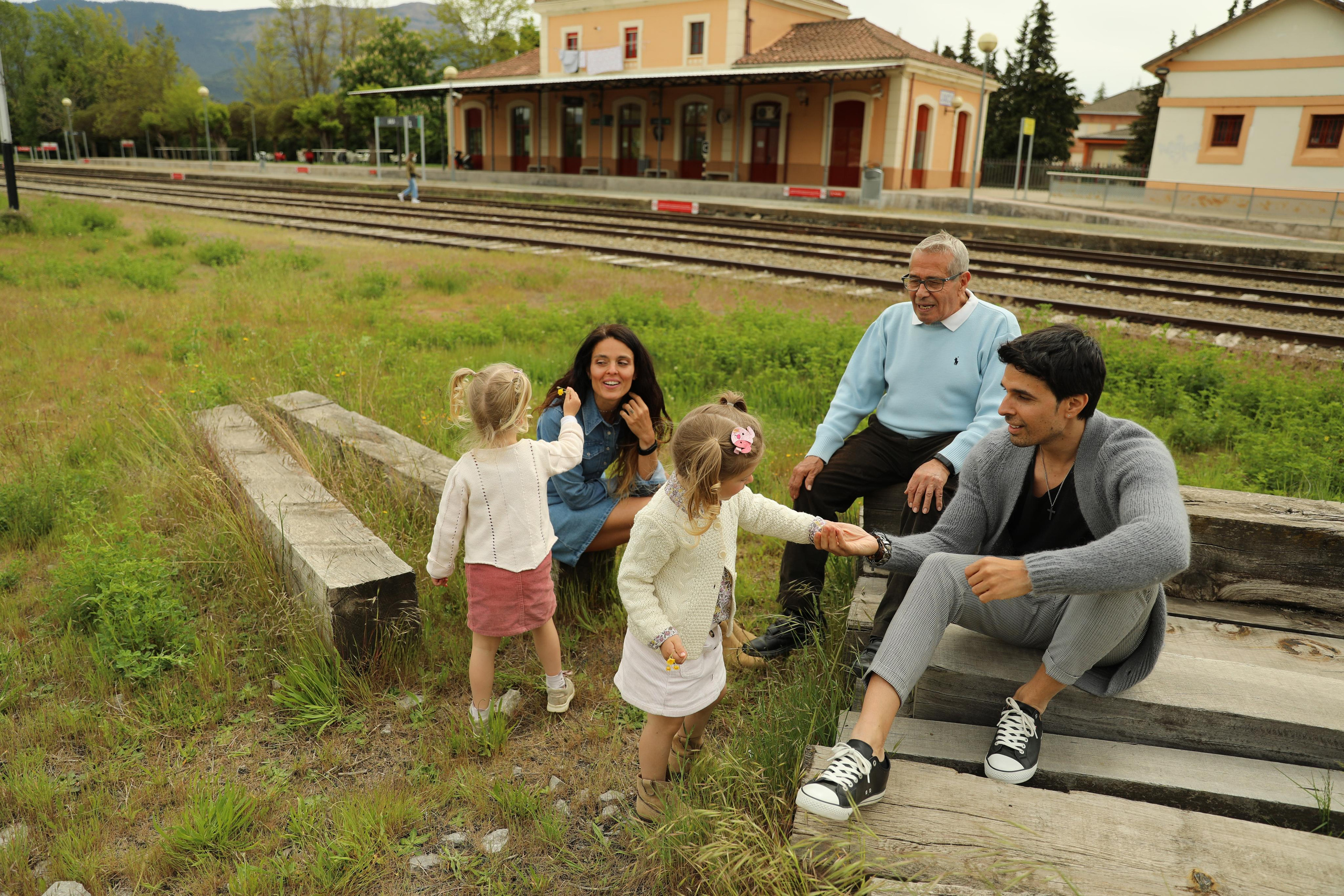 Familiar e infantil. Fotografía de Eventos, Embarazo y Familiar en Pirineos