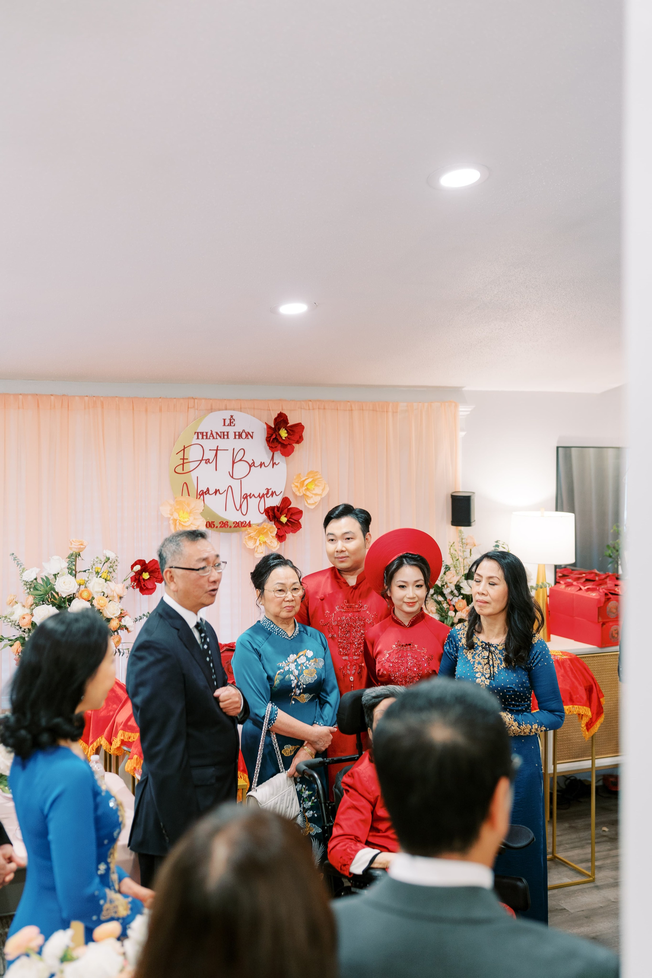 Vietnamese Tea Ceremony. Bellevue, WA. July 2024. EVAN ARISTOV WEDDING PHOTOGRAPHY — Seattle Wedding Photographer