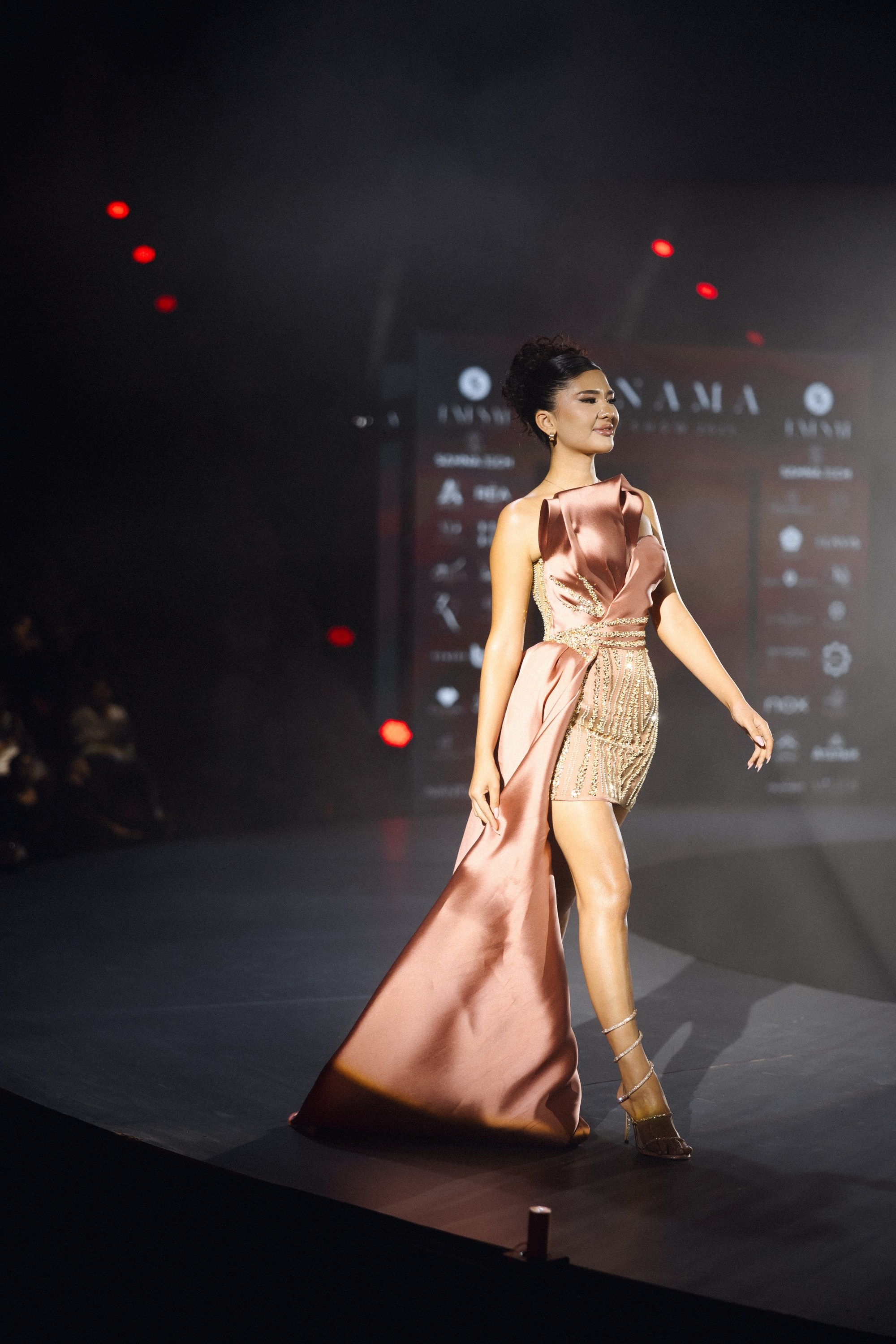 VONAMA CULT SHOW 2025. Азимжан Нуритдинходжаев — свадебный фотограф