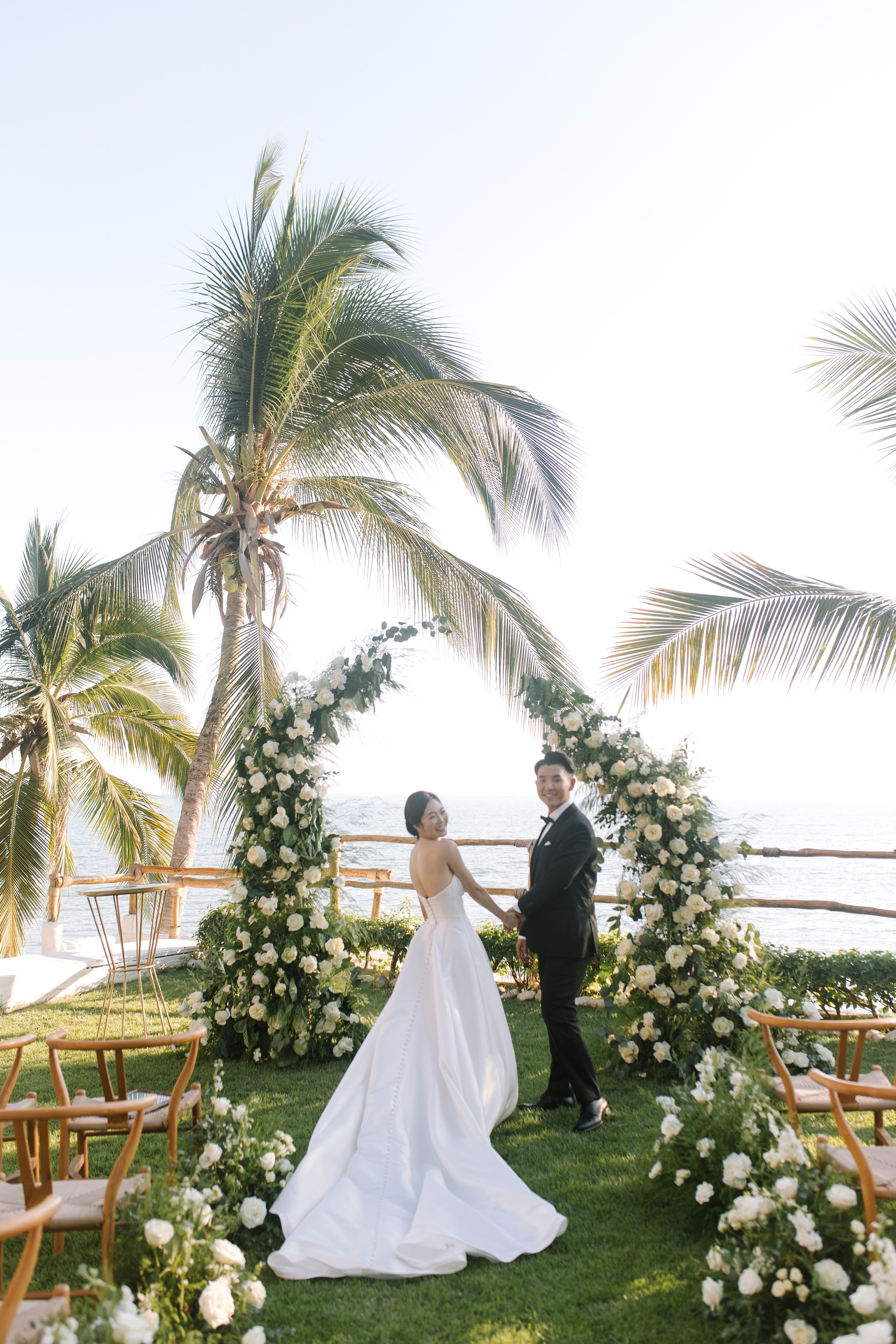 Martoca Beach Garden. Wedding photographer Mexico Sayulita Puerto Vallarta Punta Mita Cabo
