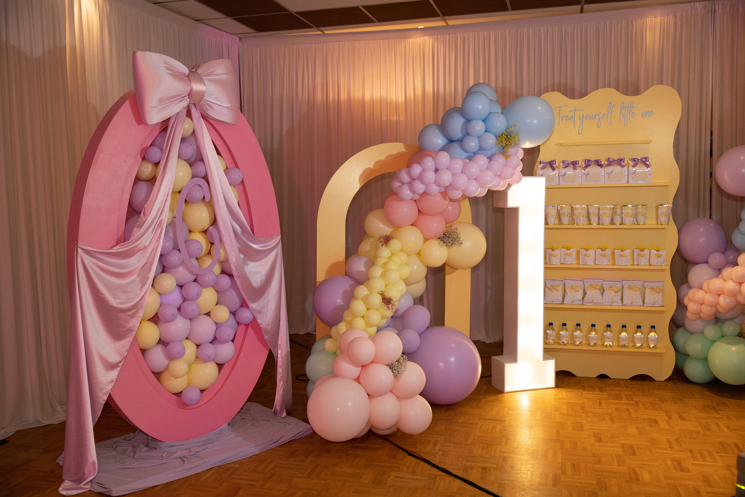 1 st Birthday. Portrait and Family Photographer in Netherlands