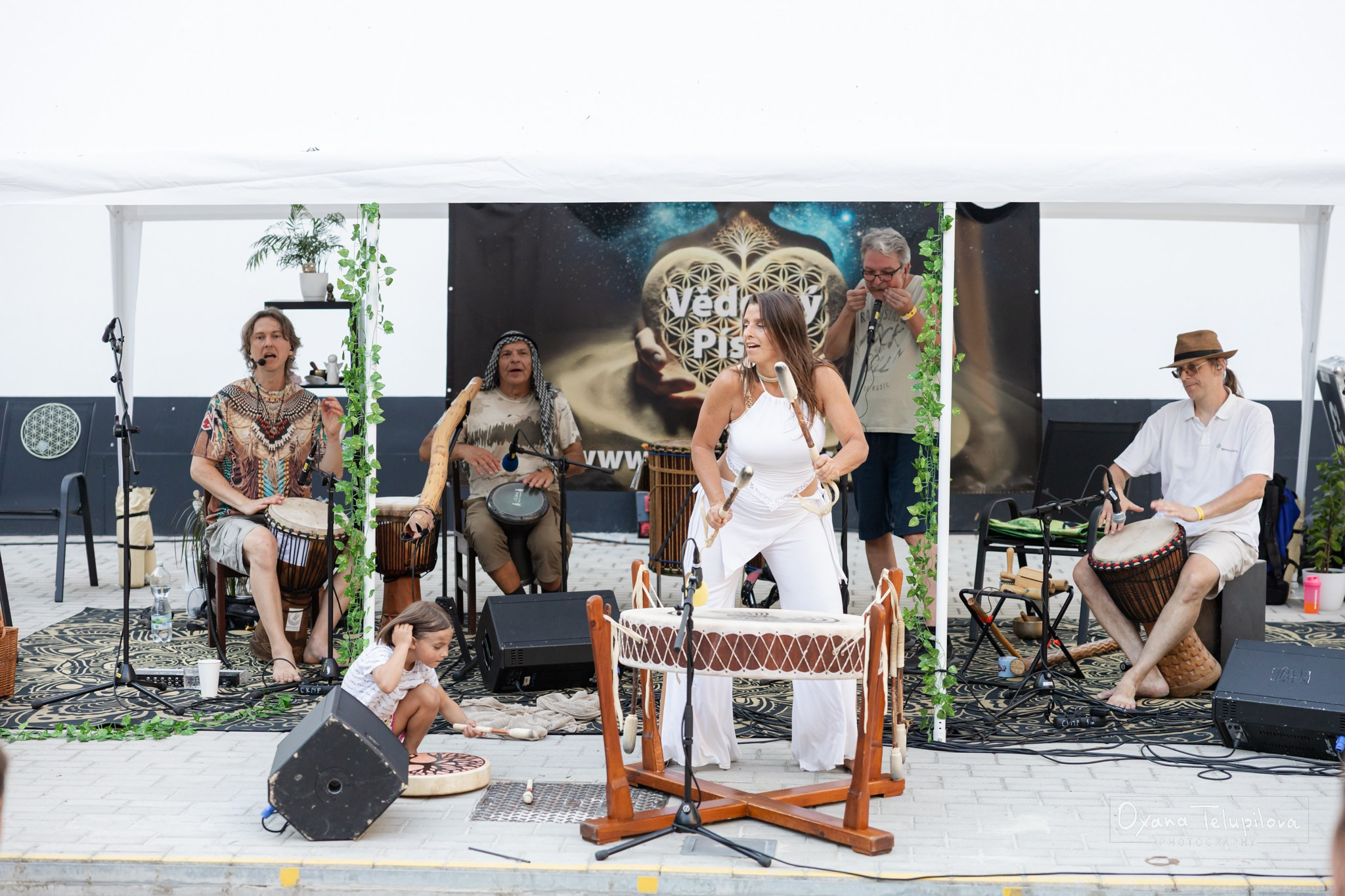 Festival Vedomý Písek. Rodinná, těhotenská, newborn a lifestyle fotografka v Písku Oxana Telupilova