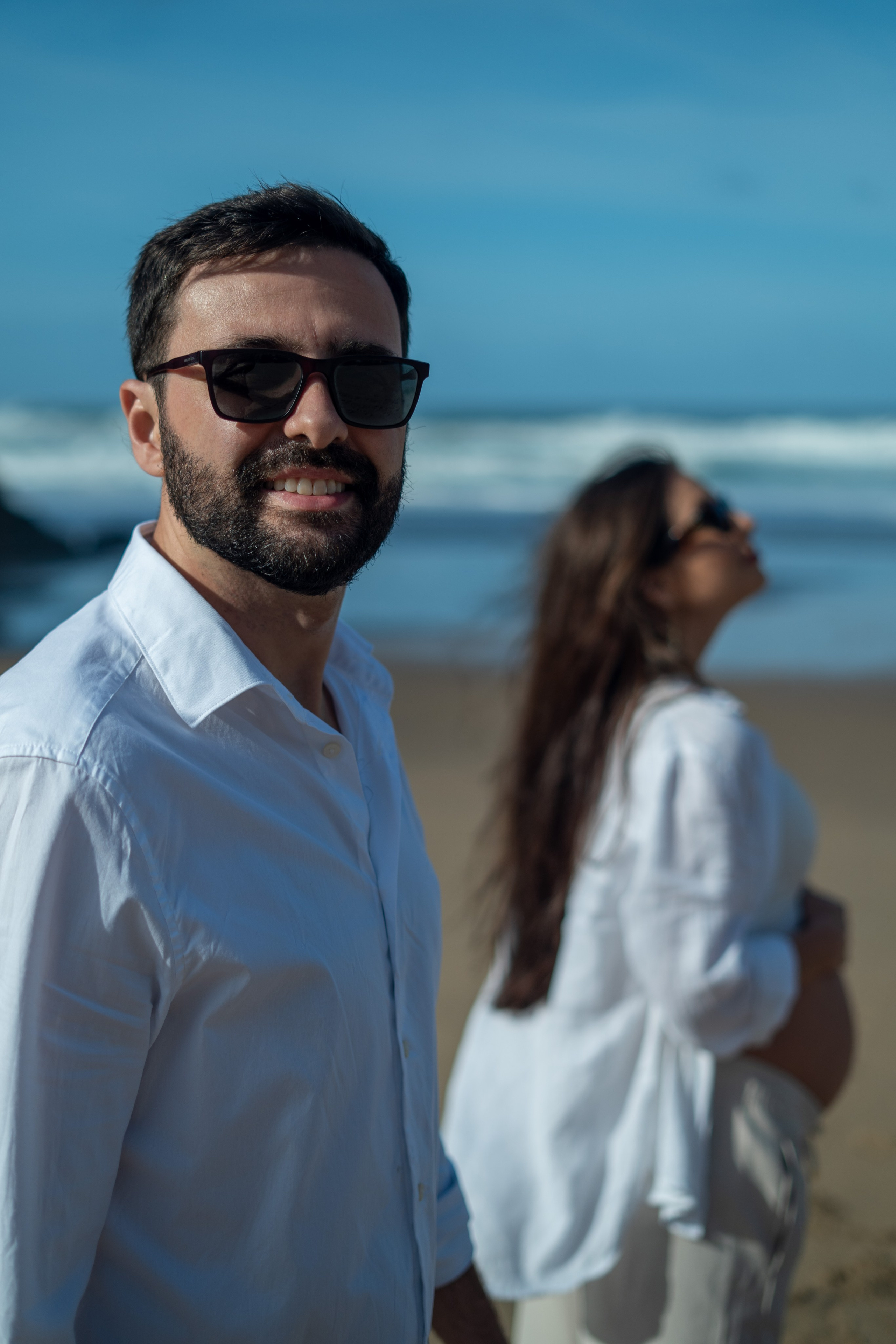 Ensaio Praia — Rafaela e César. Frames by Giovani Braga