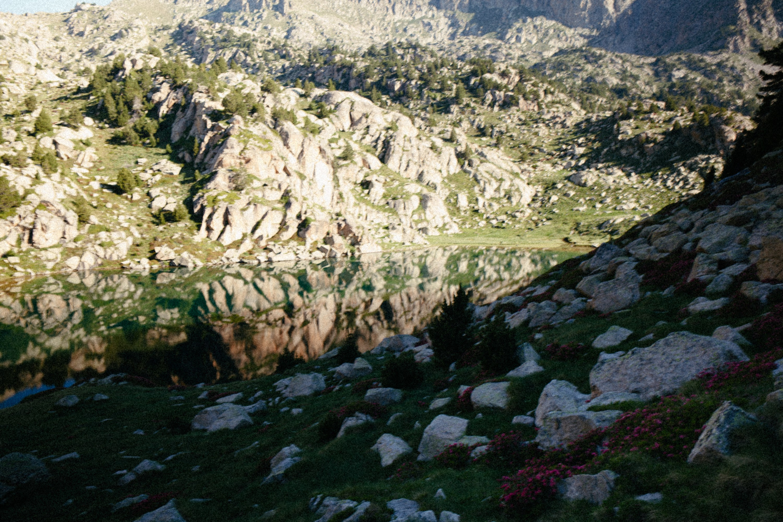 Fotografía del Refugio JM Blanc – Valle de Peguera, Pirineos. Marina Kálcheva – Photographer & Visual Artist in Barcelona