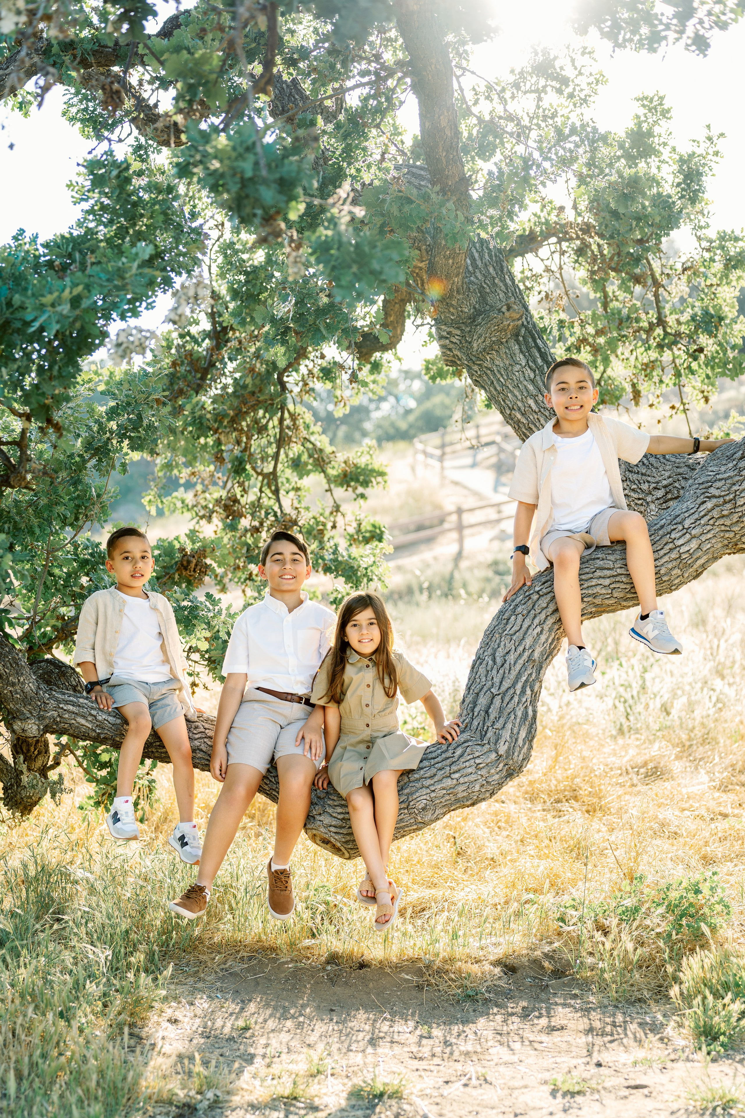 California, Los Angeles, Santa Clarita Family Photoshoot. Wedding Photography & Videography Team in California, Los Angeles, San Francisco, San Diego and Travel