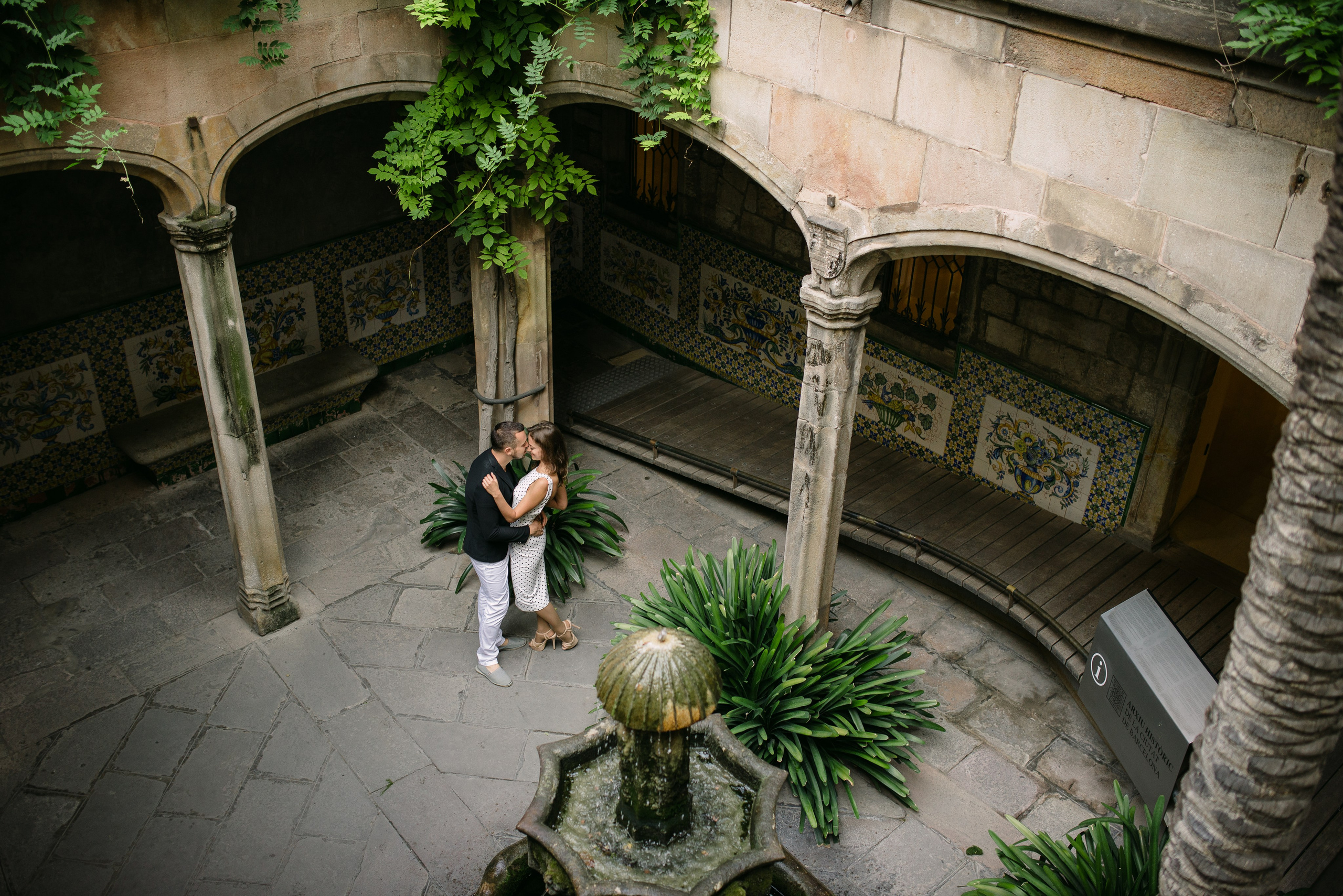 Надя и Лев, лав стори в Барселоне. Фотограф в стране Басков