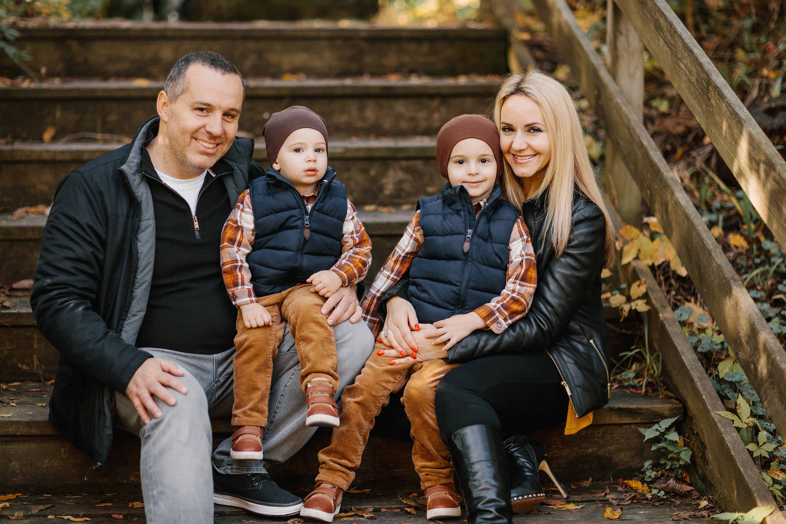 10.21.23 Family Photoshoot. Wedding family event photographer in Chicago Nick Yushevich