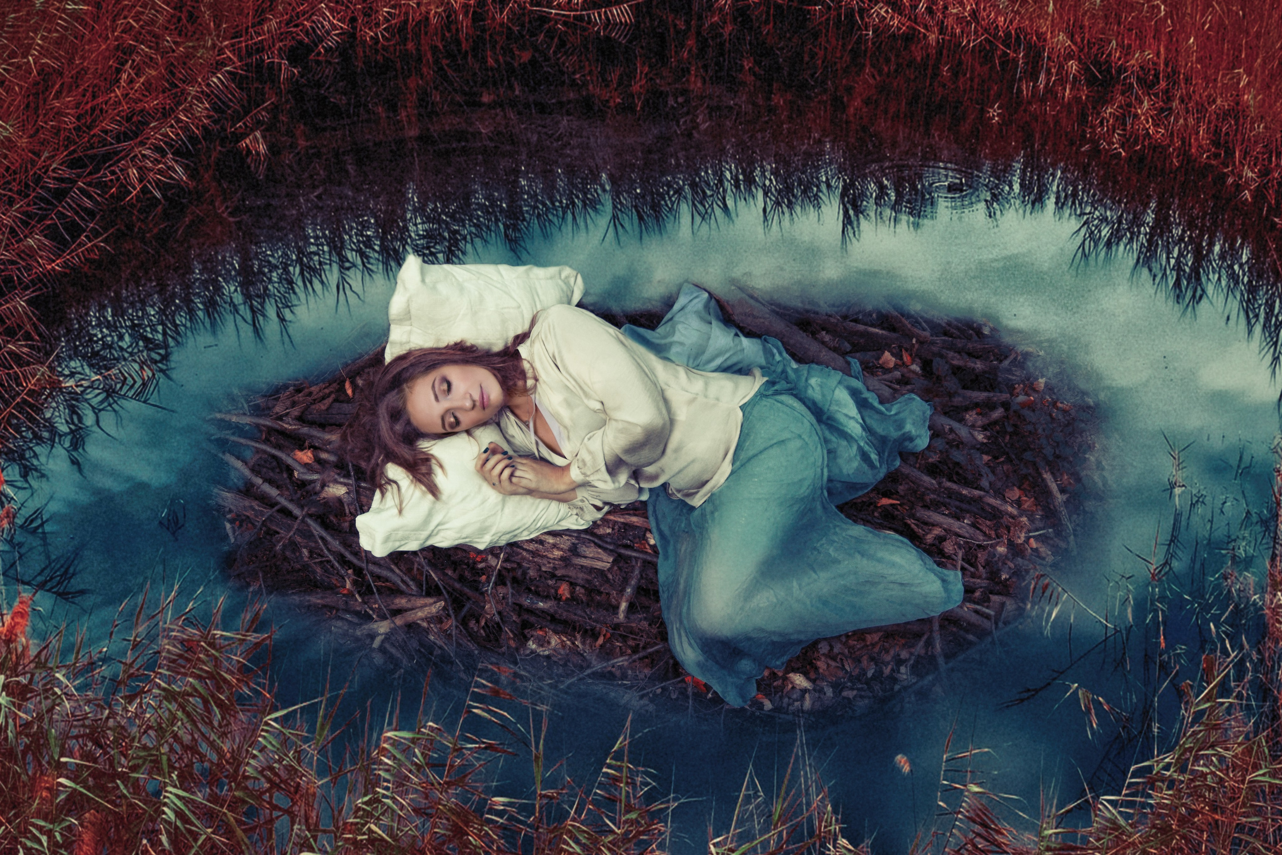 Creative. Photographer Anya Goldenberg. Works in Reading and surrounding areas