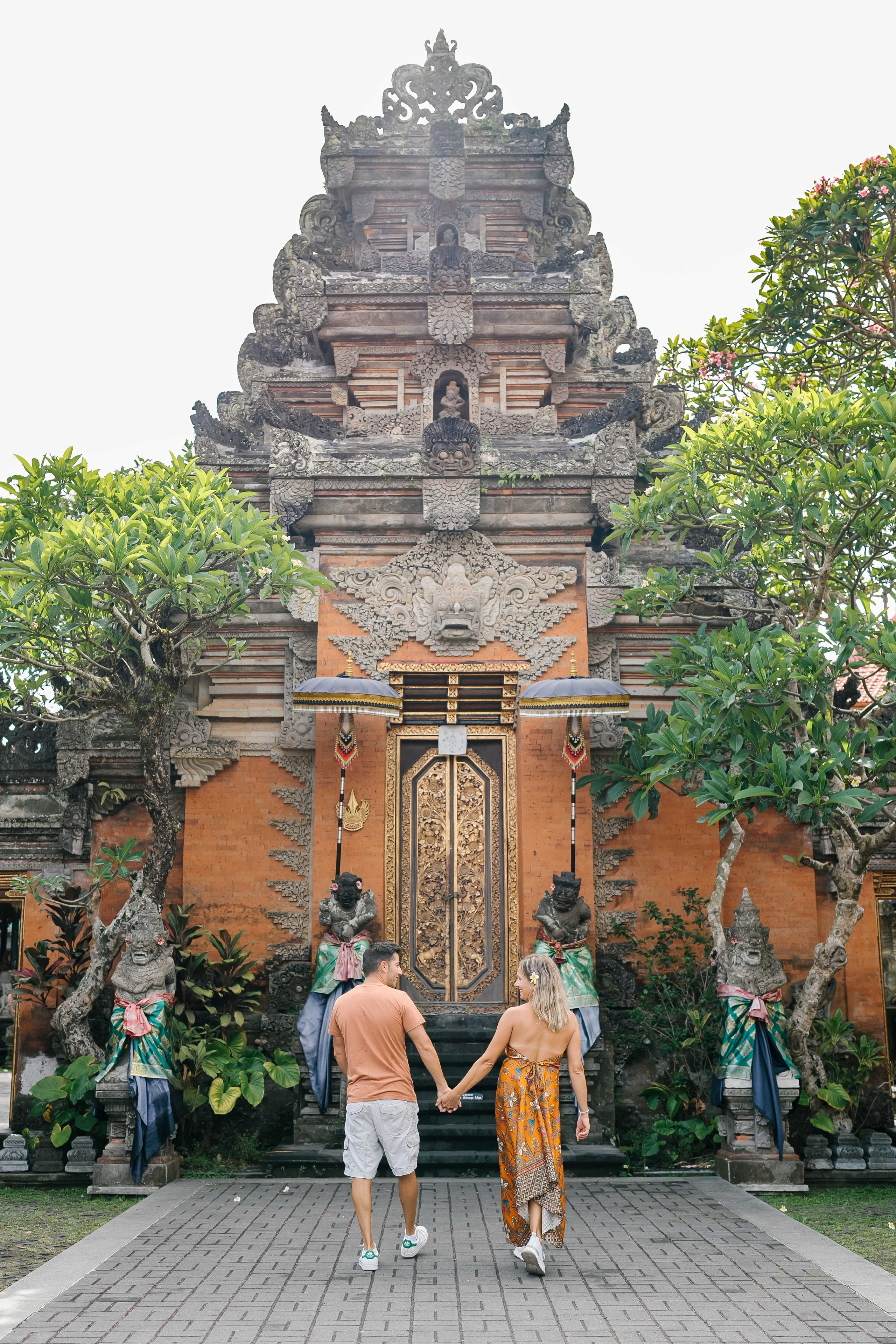 Honeymoon Photoshoot in bali. Female Photographer in Bali