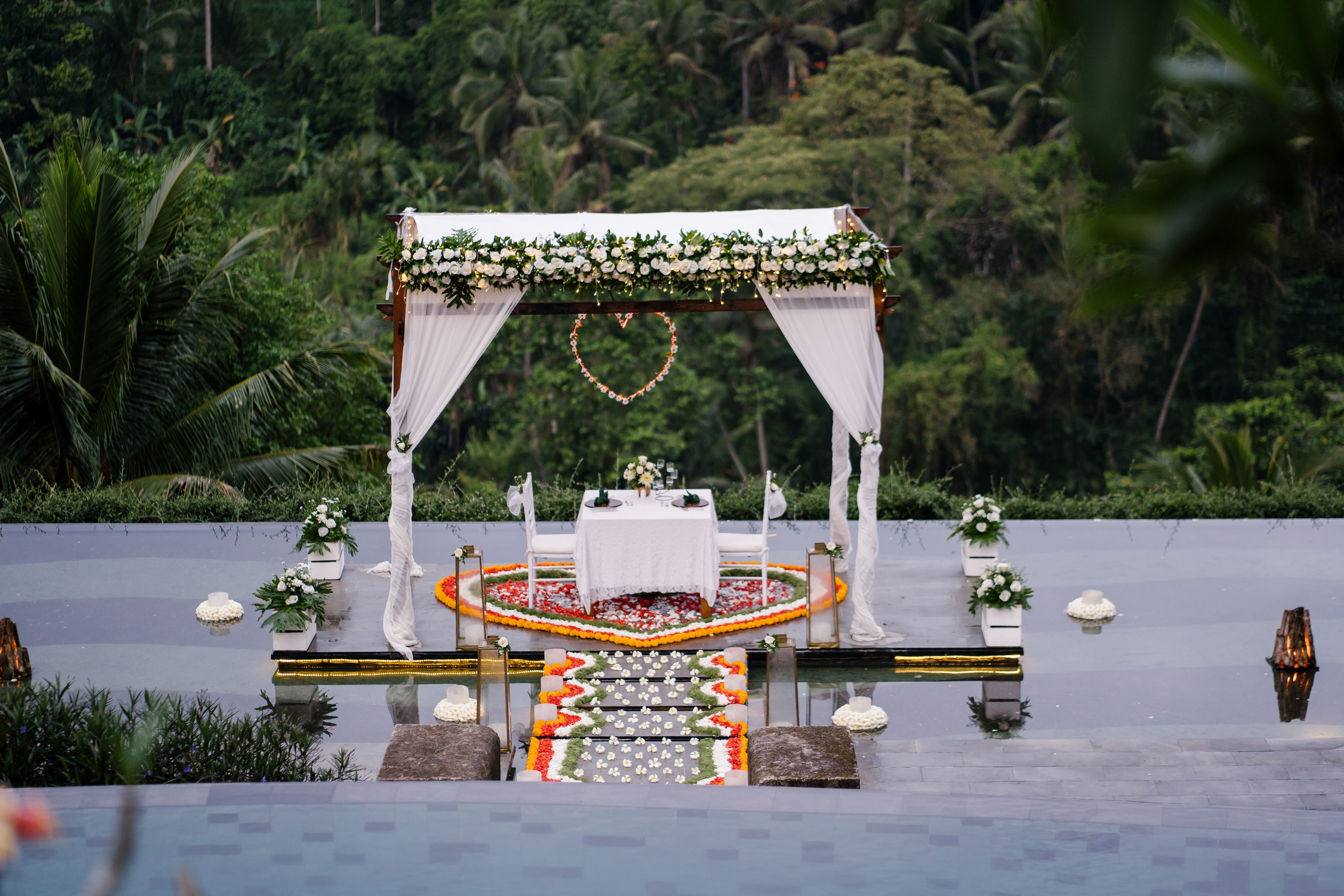 Jamie & Jordan. Female Photographer in Bali