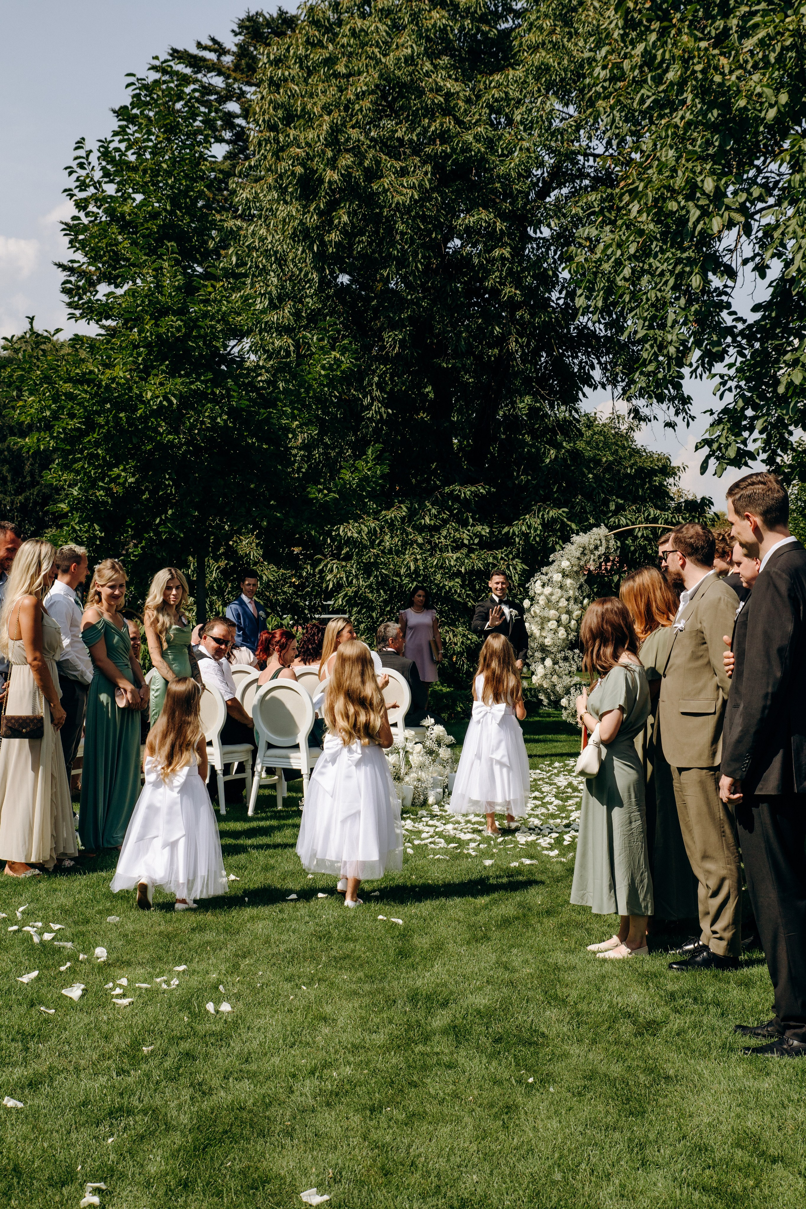 Wedding moments at Na Kmine