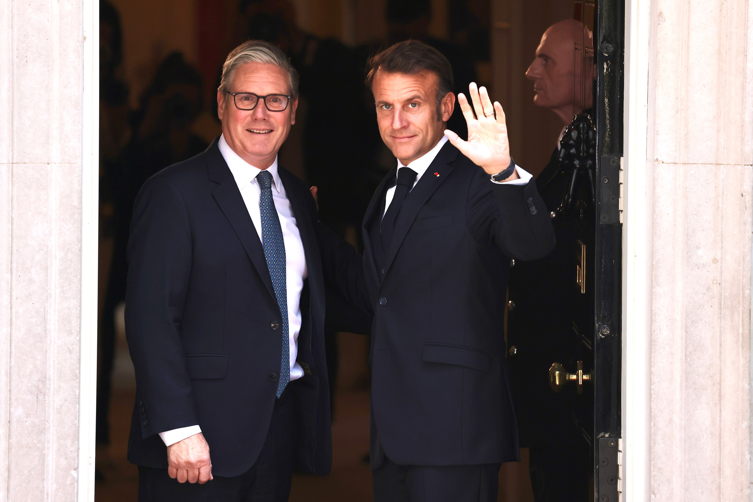 Politicians. BRUNGRAF MEDIA