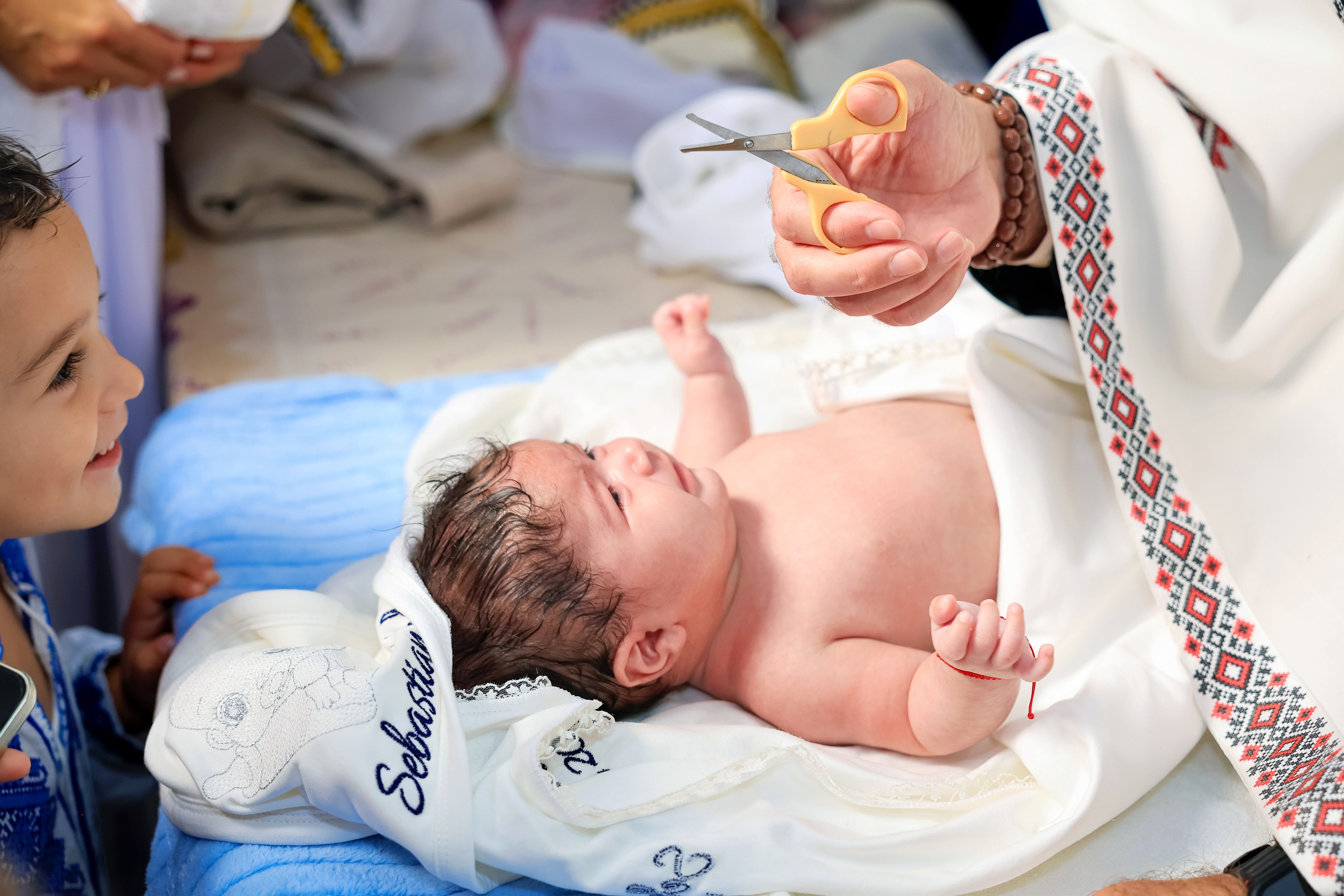 Andrei Sebastian. Moments By Gub