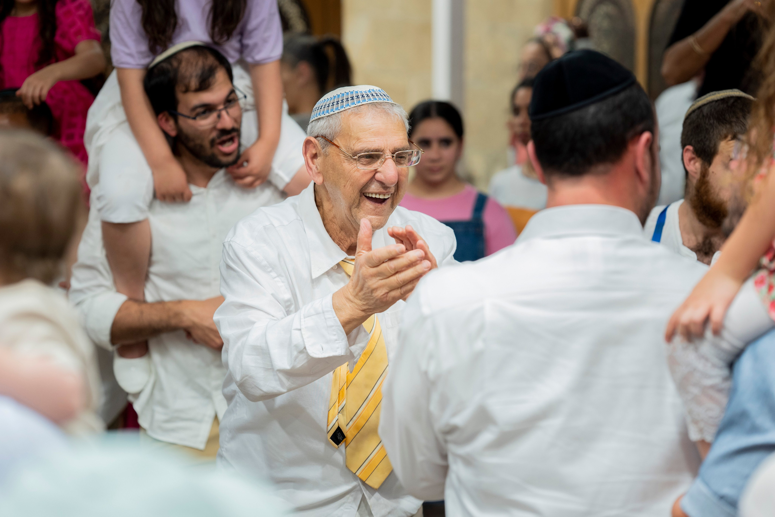 הברית של נחמן חזן. יוסף מזרחי צילום חתונה, ברית וזוגיות. צלם מקצועי שאוהב להוציא אתכם הכי יפים ברגעים הכי מרגשים