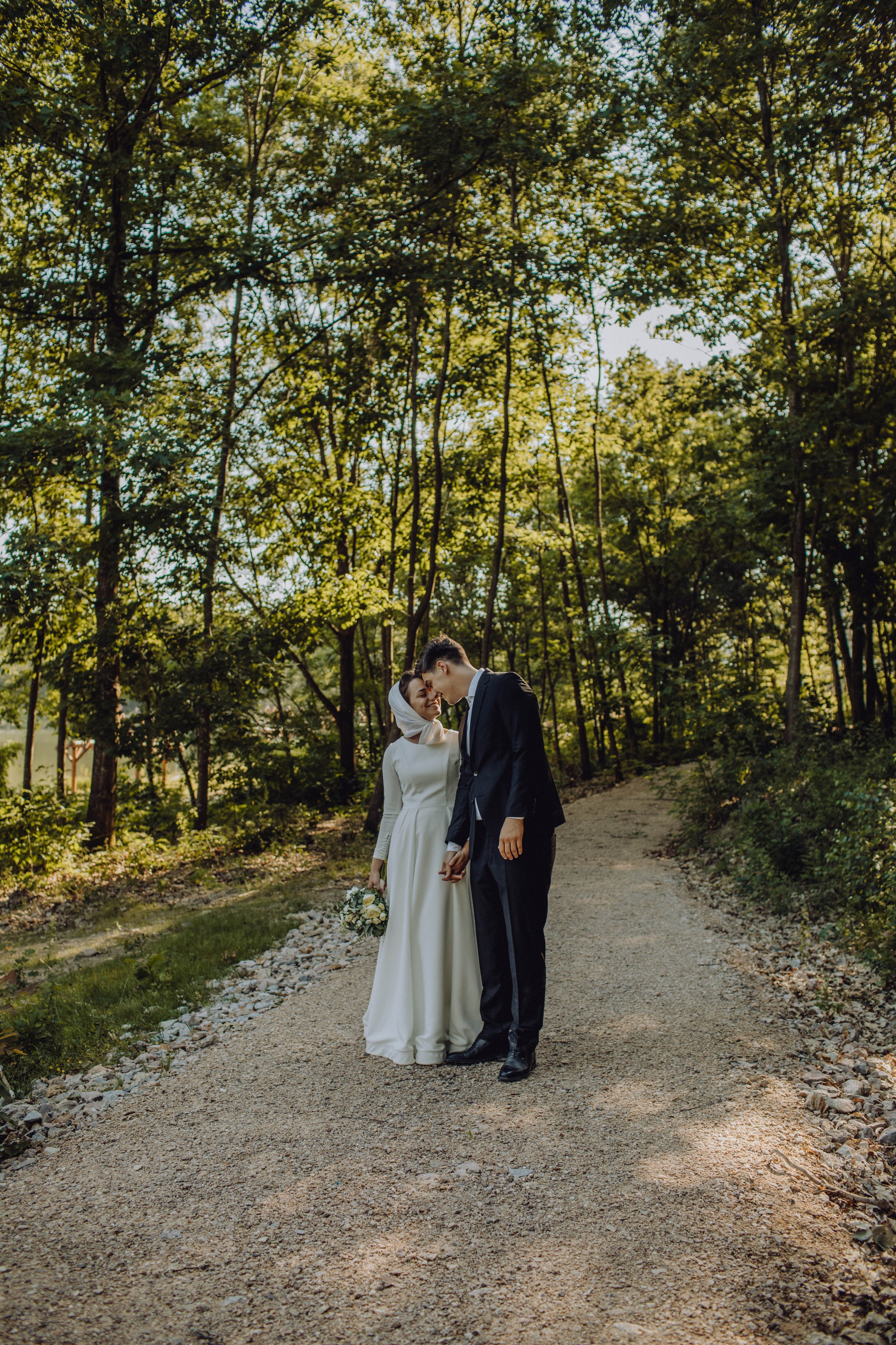 Darius & Alexandra. Wedding & couple photographer from Romania Rut Vetan