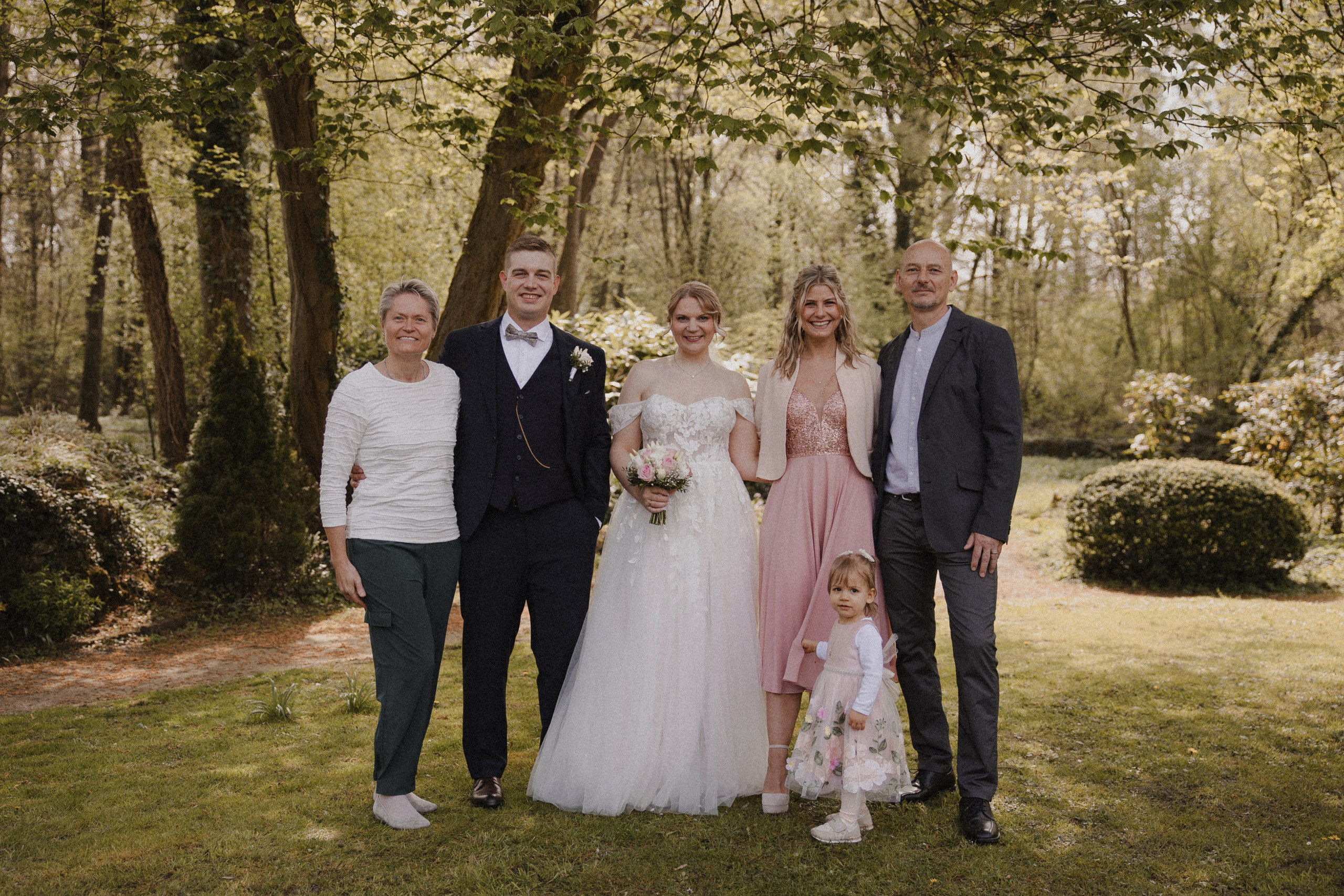 Lorena & Jan l Schloss Sythen. Hochzeitsfotografin Bochum | Halyna Reiche Fotografie NRW