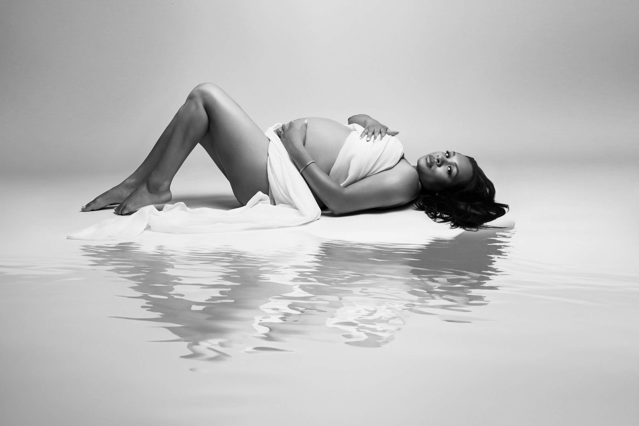 Kayli Maternity Photoshoot. Professional family, maternity & newborn photographer in North Charleston, SC, creating timeless portraits