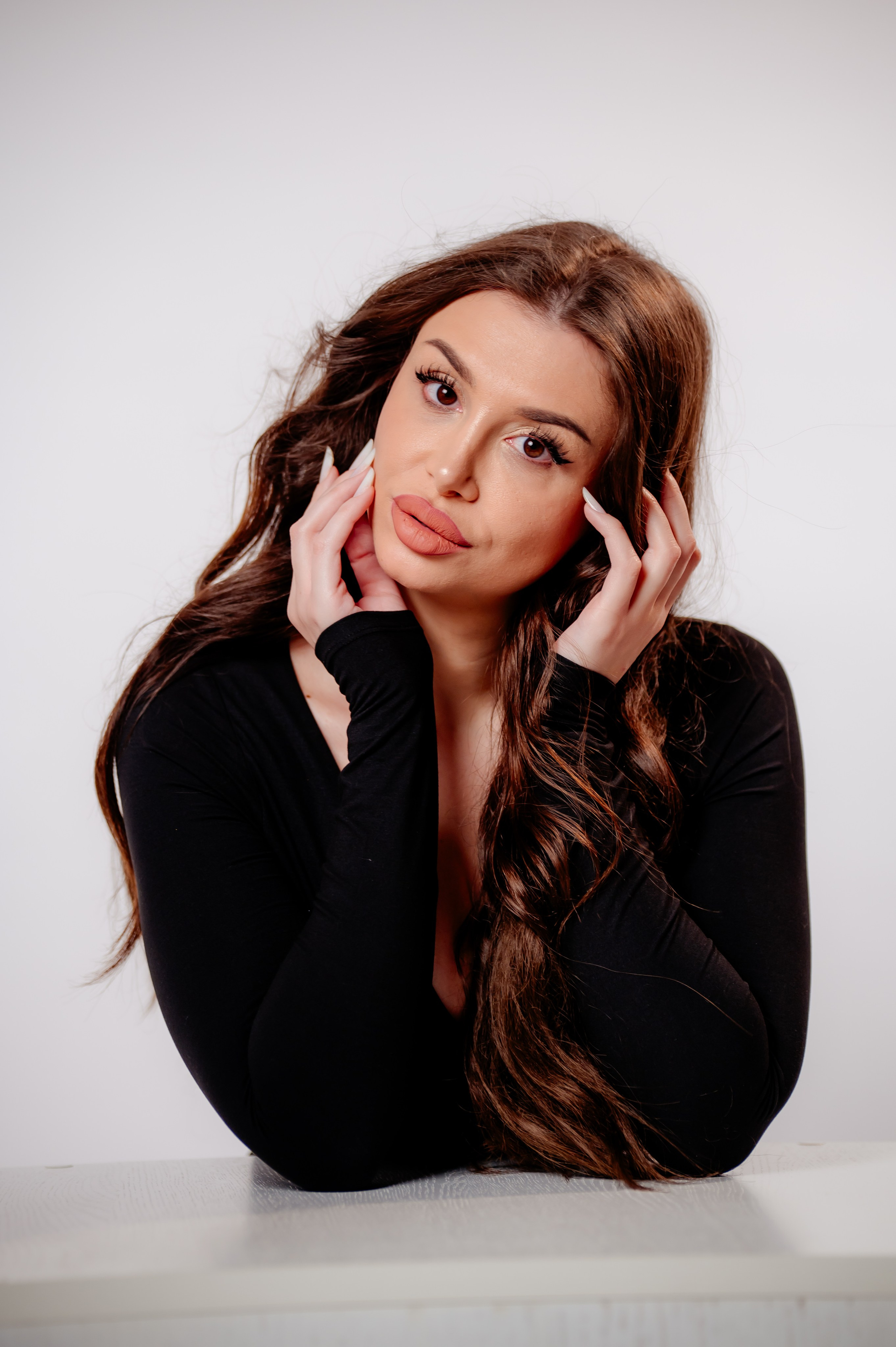 Bianca. Andrei Samuel – Fotograf București | Evenimente, Studio, Imobiliare, Produs