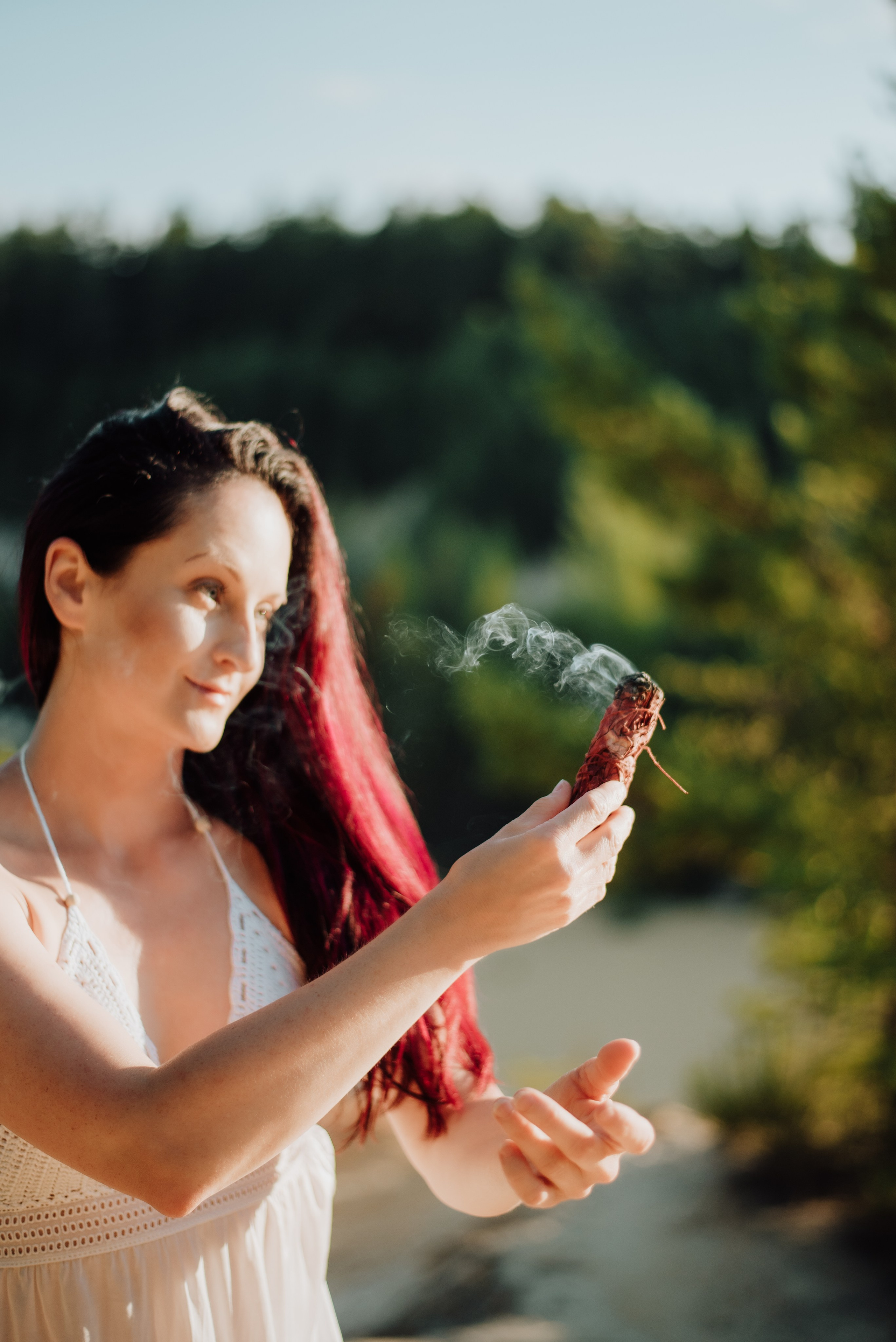 Eva. Lifestyle, wedding and family photographer