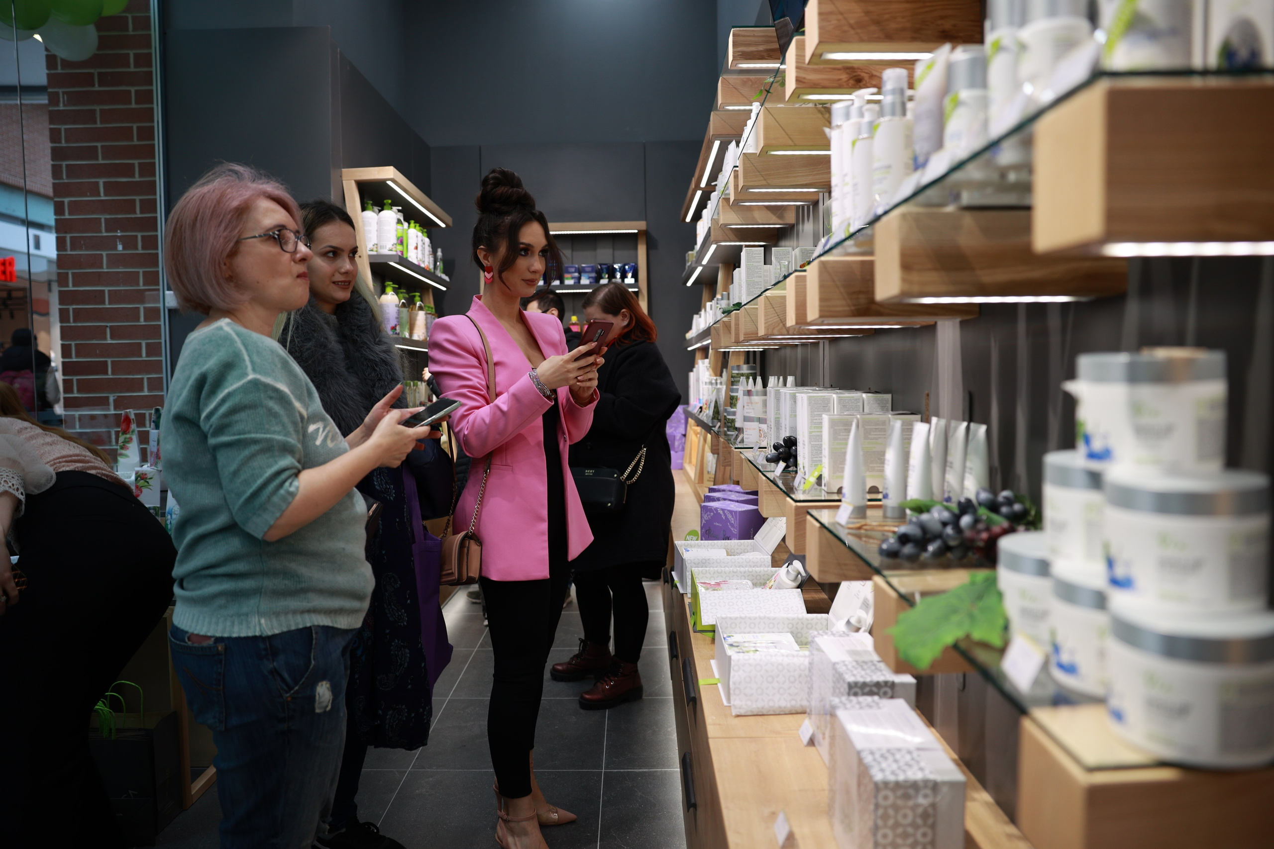 Fotografii deschidere magazin Viorica. MDimaFotoStudio. Fotograf de nuntă, evenimente private și de familie