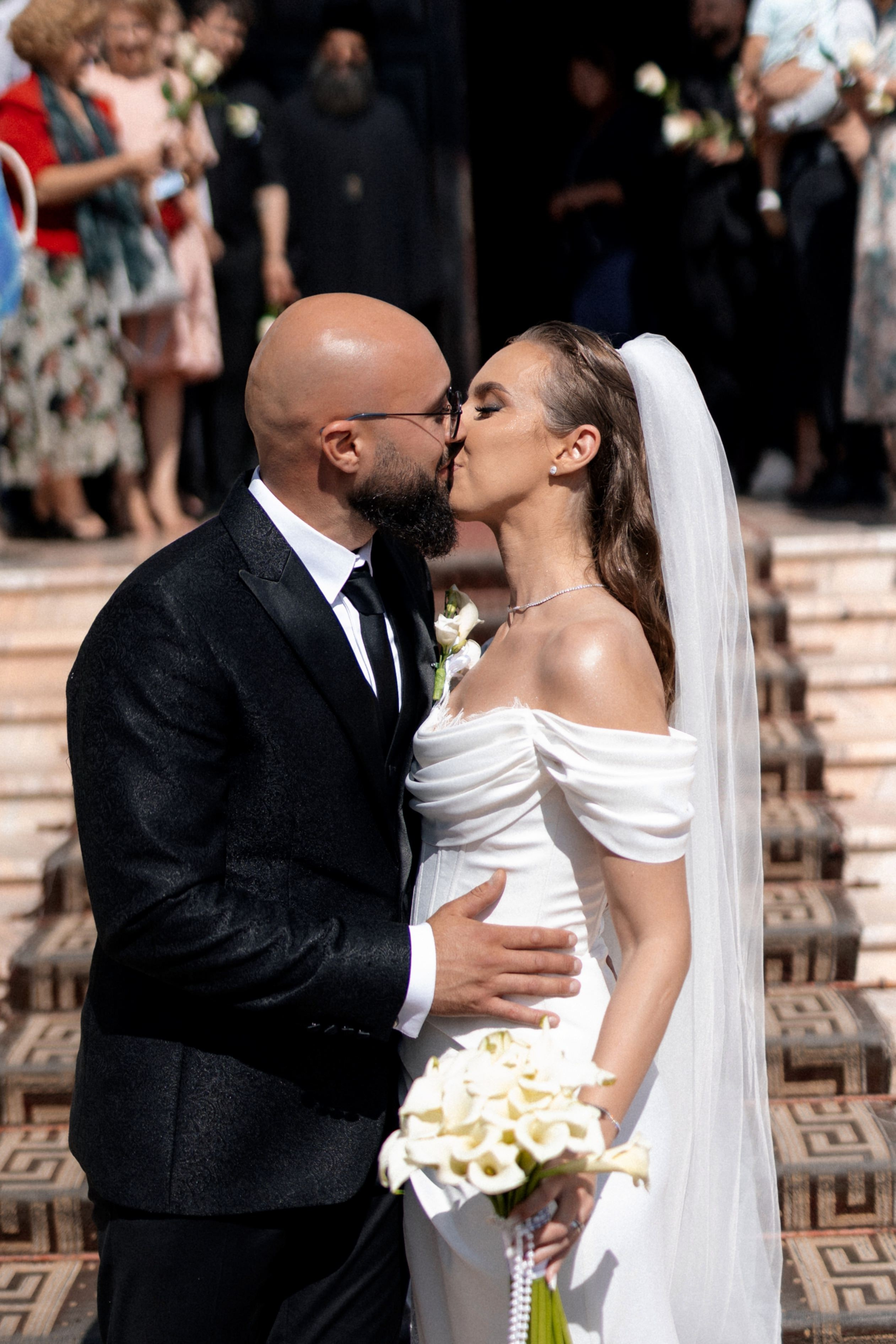 Maria & Vasile. Wedding Photographer, based in Iasi, Romania, but will travel all over the globe to make sure you look amazing in all your wedding photos